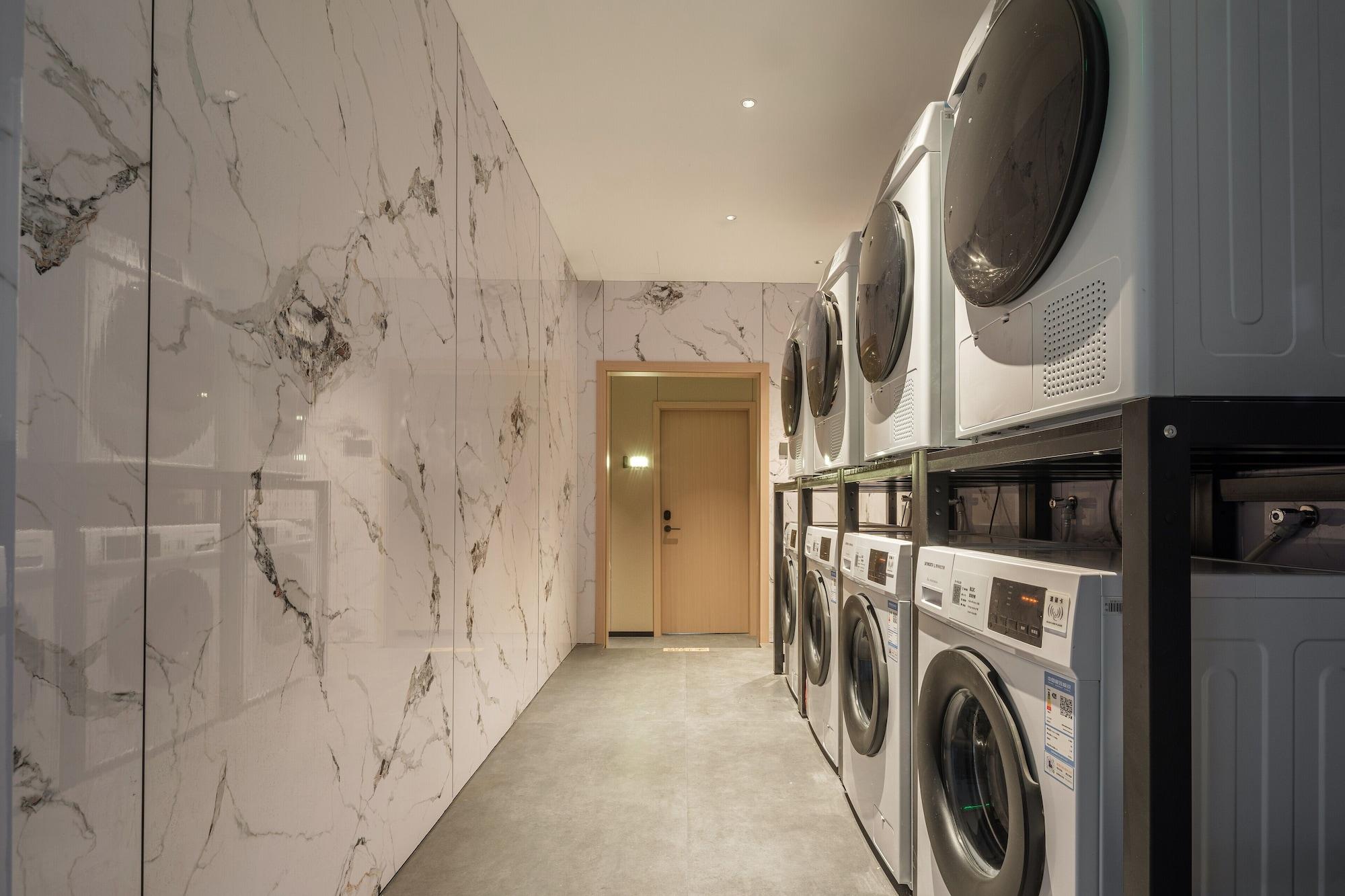 Equipamiento de Habitación Shanghai Hills&Dengba Youth Hostel