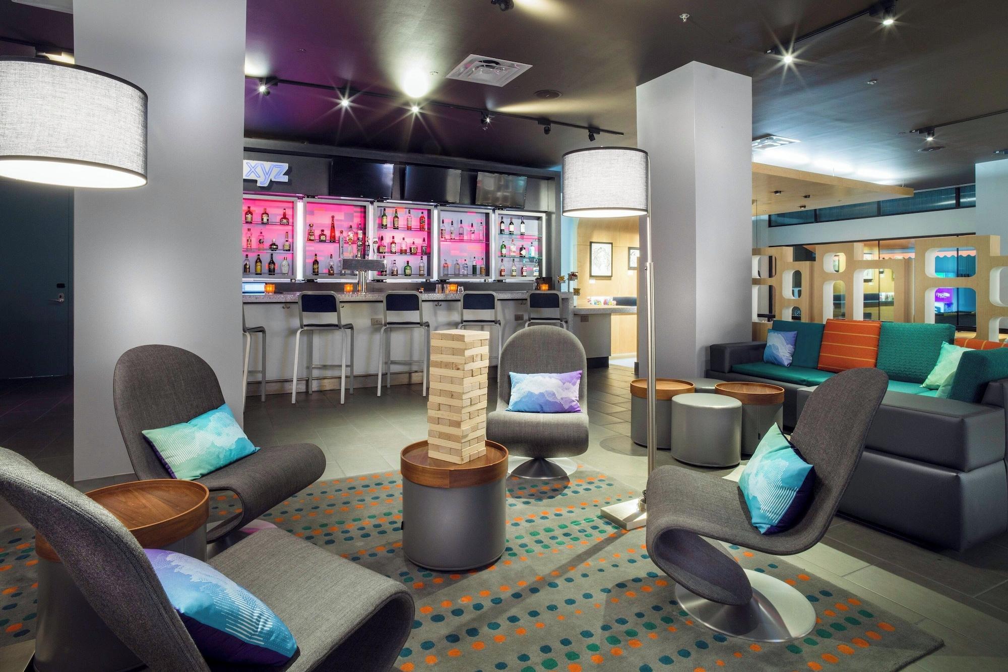 Bar/Salón Aloft El Paso Downtown
