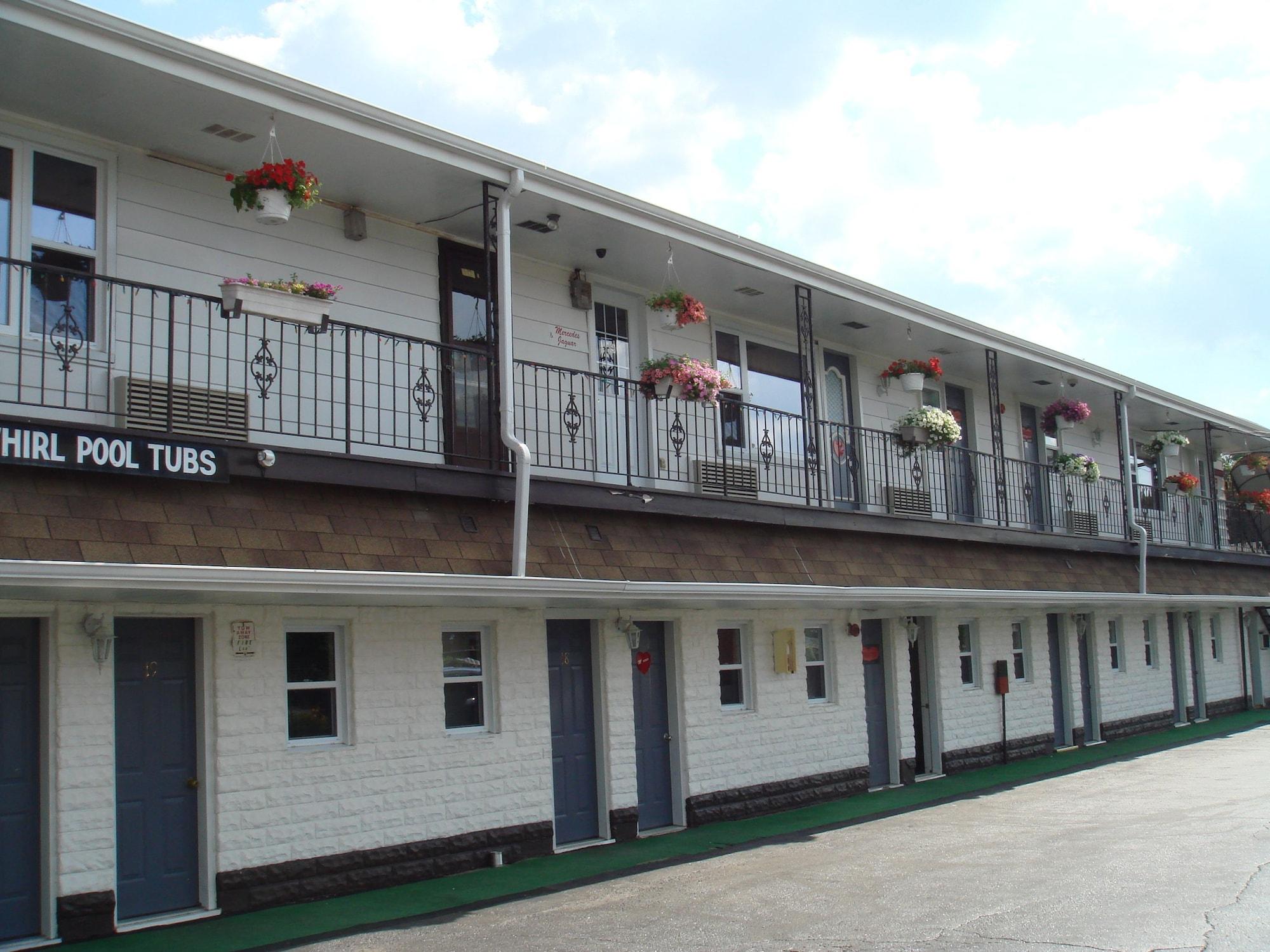 Vista Exterior Motor court Motel
