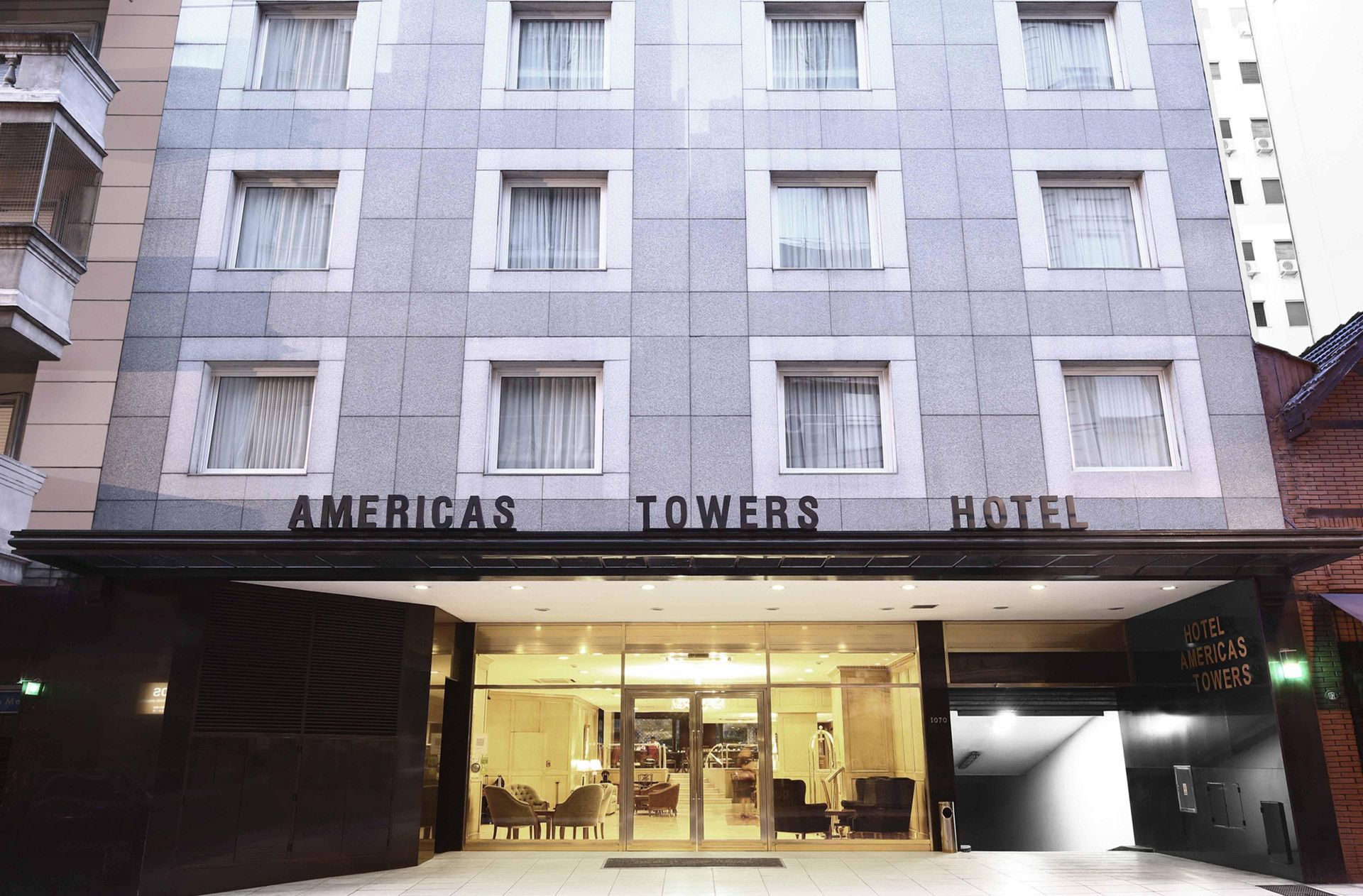 Vista Exterior Cyan Américas Towers Hotel