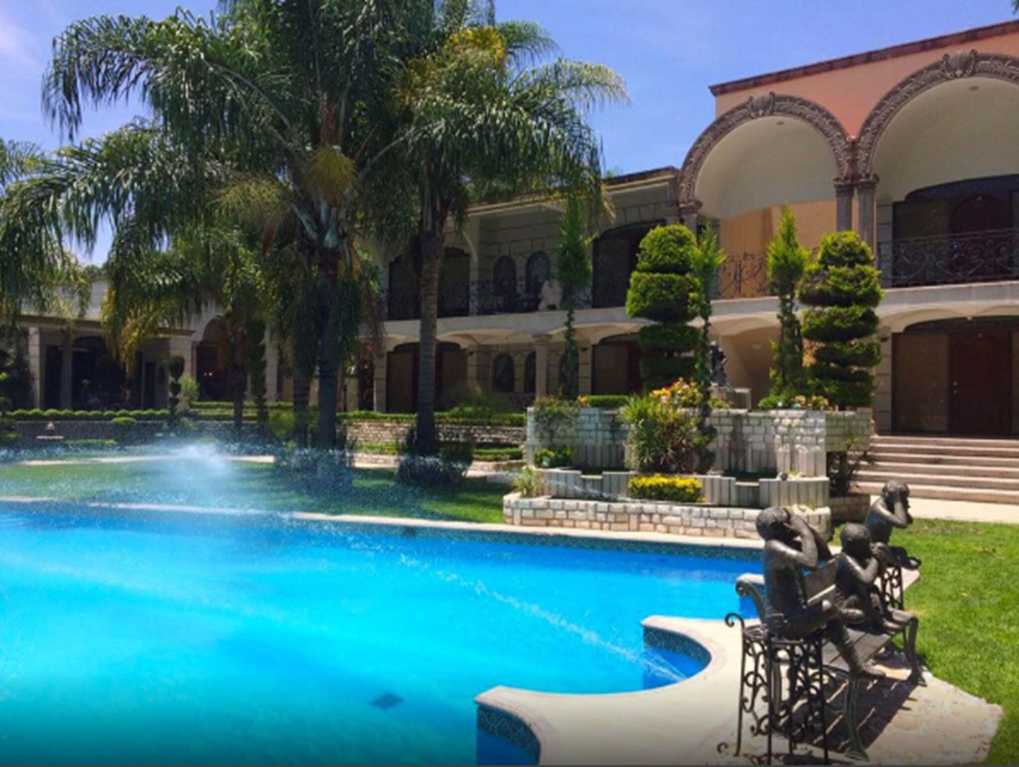 Vista Piscina Hotel Villa Florencia