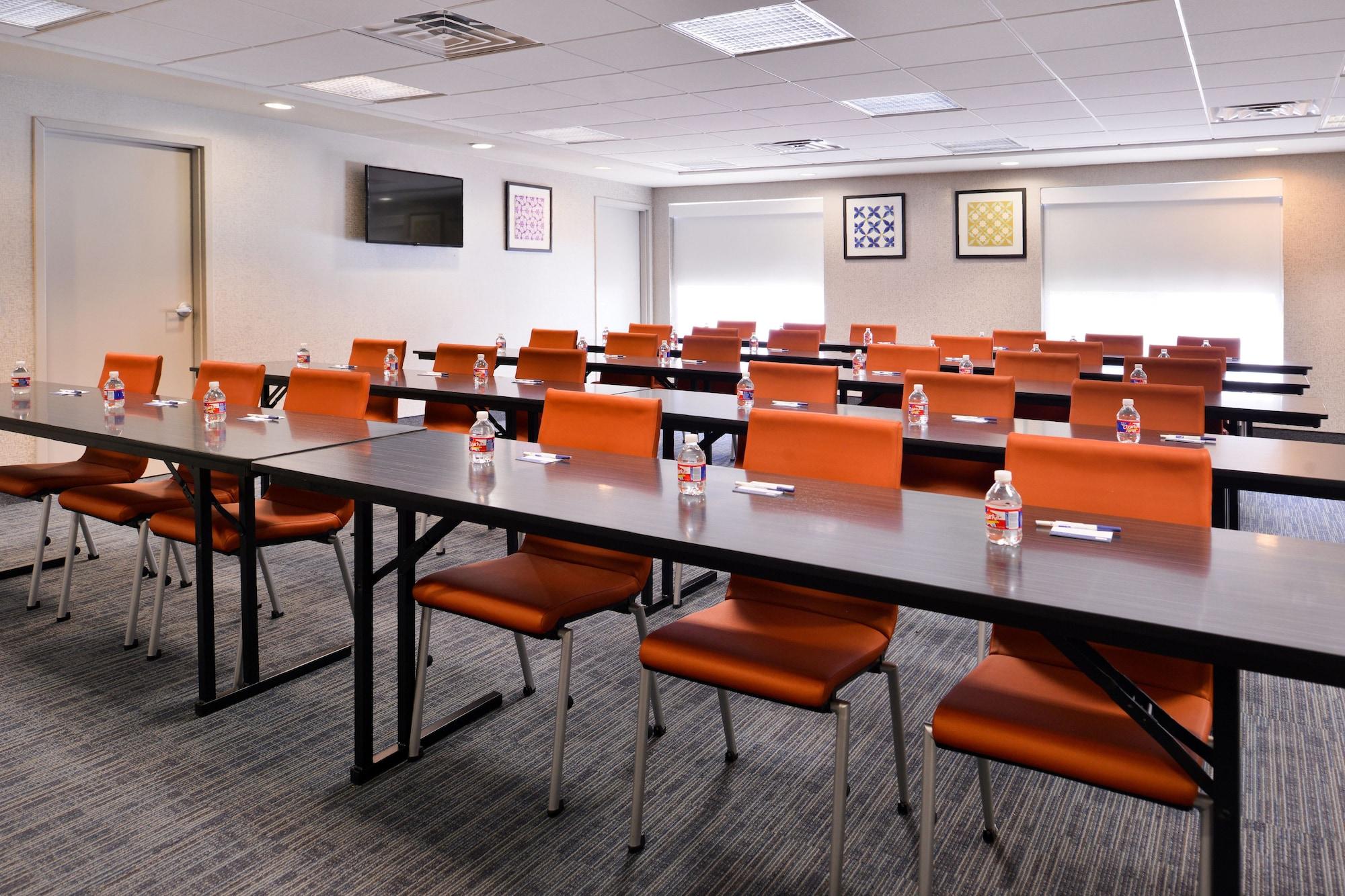 Sala de Reuniones Holiday Inn Express & Suites Selma by IHG