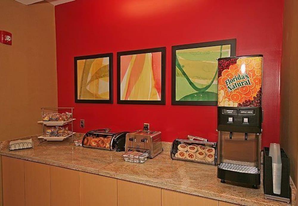 Restaurant Towneplace Suites by Marriott Aiken Whiskey Road