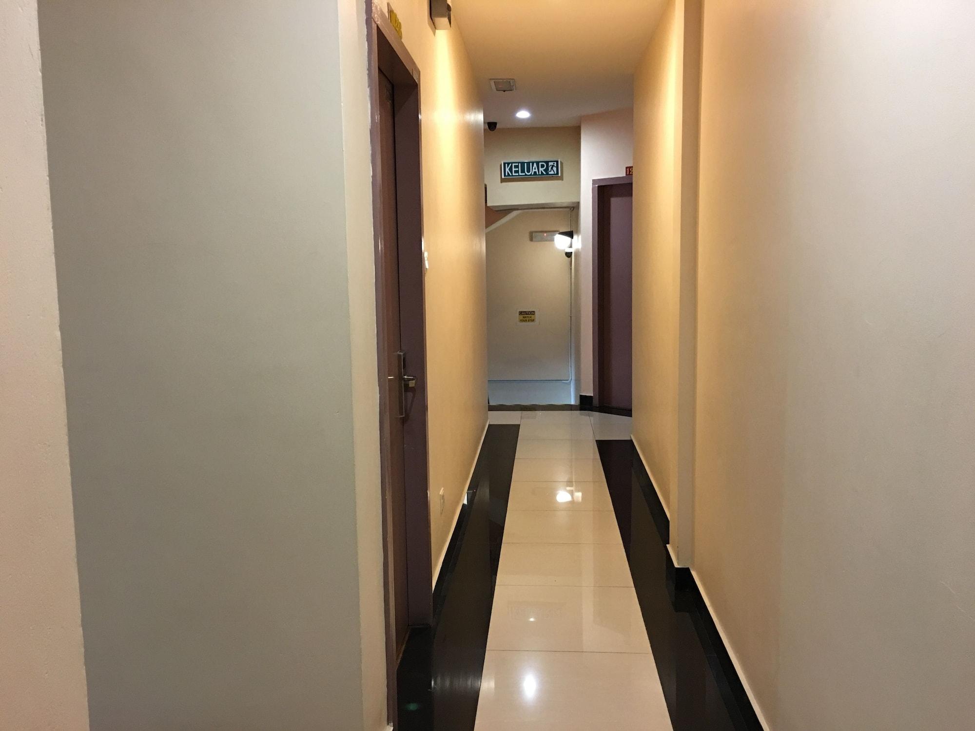 Varios Hotel Lintas Plaza