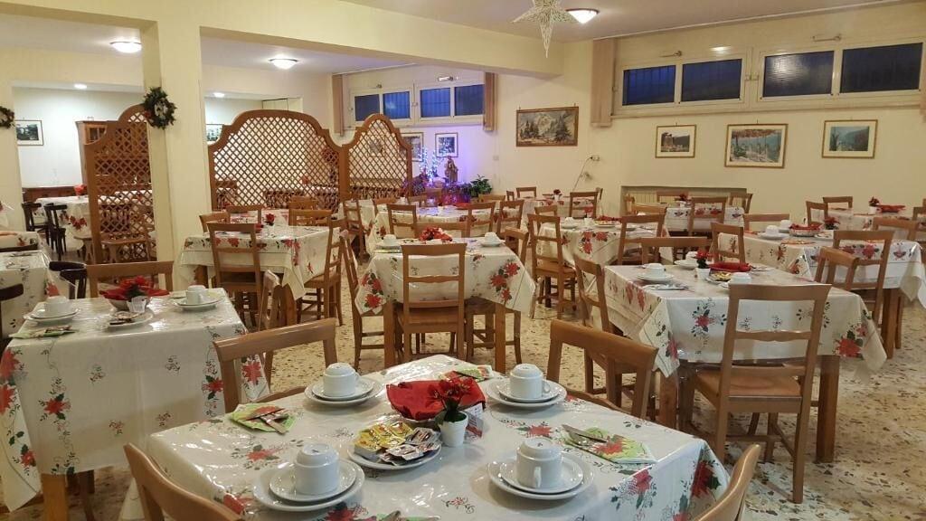 Restaurant Domus San Vincenzo - Casa Religiosa di Ospitalità