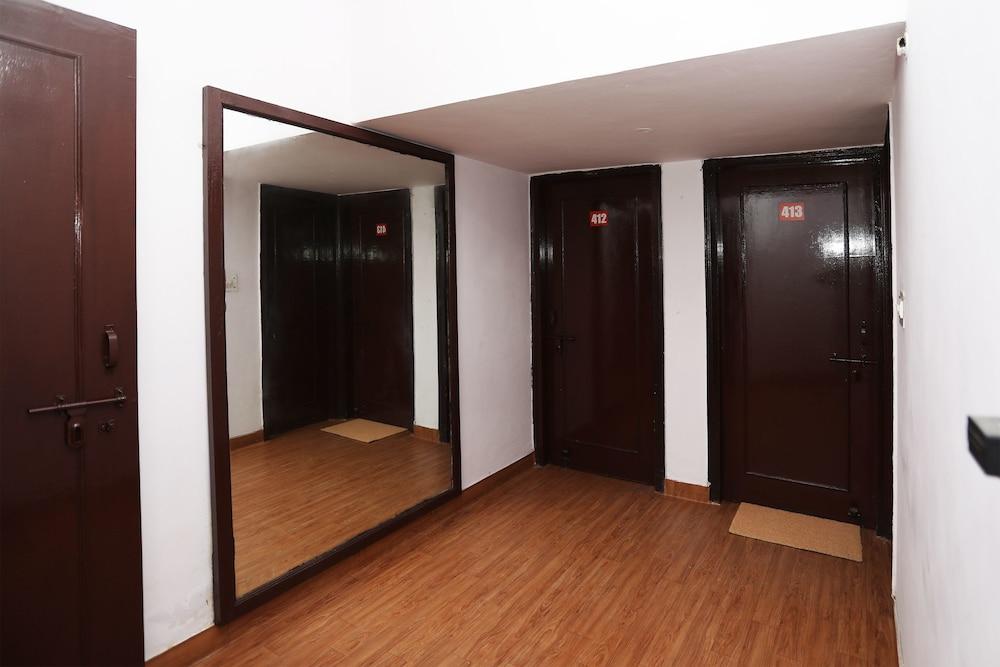 Varios OYO 9534 Hotel Heights