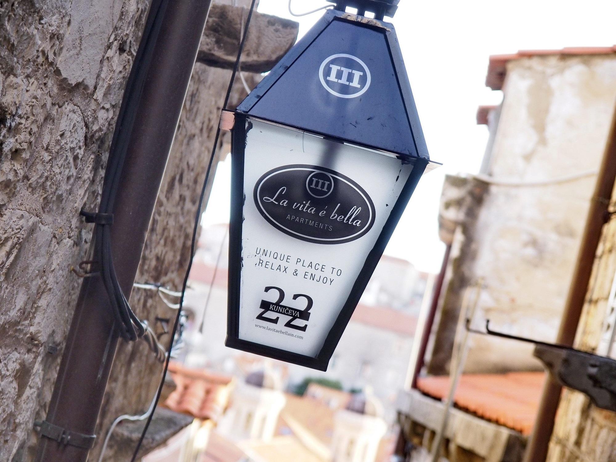 Equipamiento de Habitación La Vita e Bella III