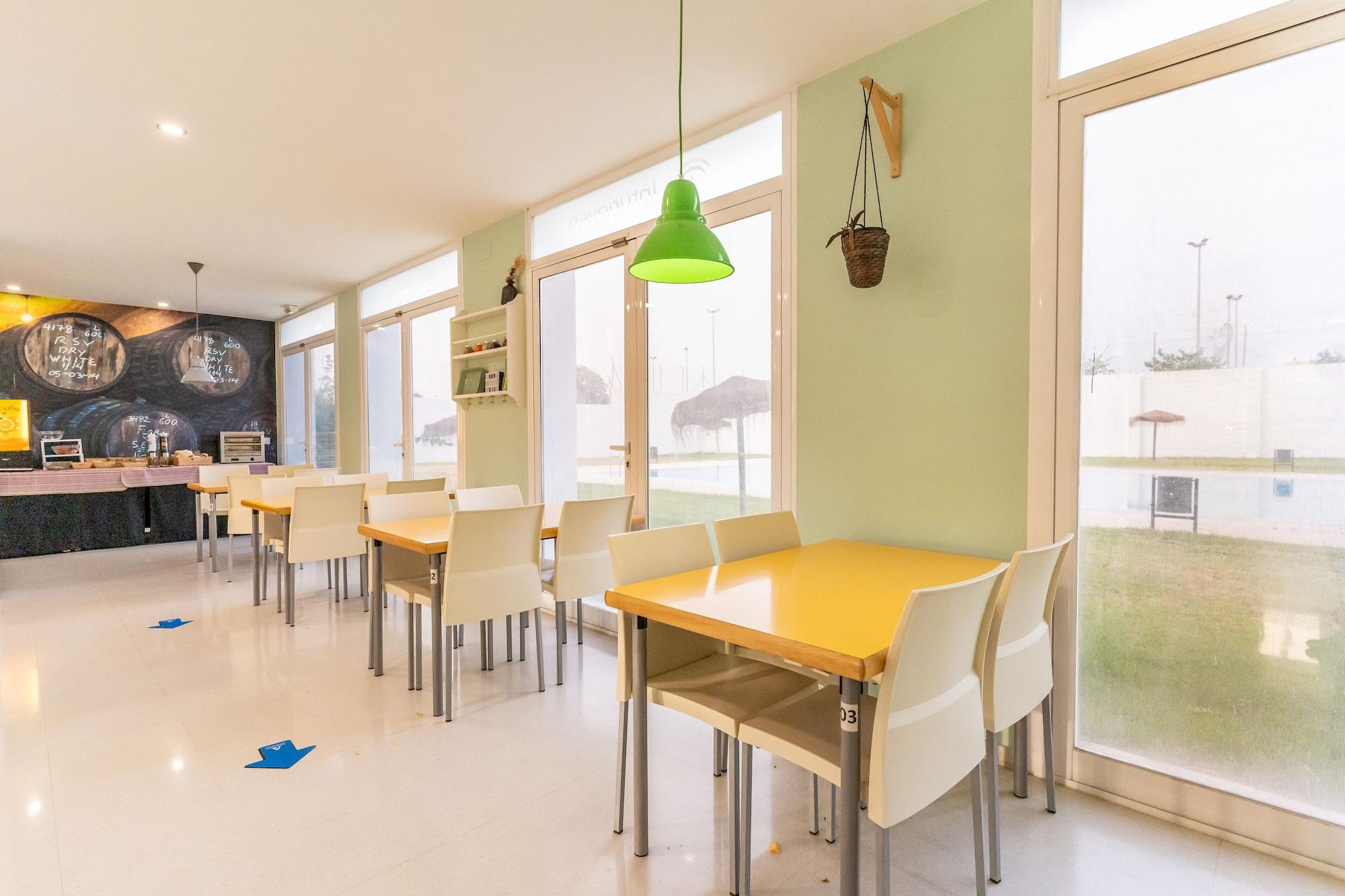Restaurant Albergue Inturjoven Jerez de la Frontera - Hostel