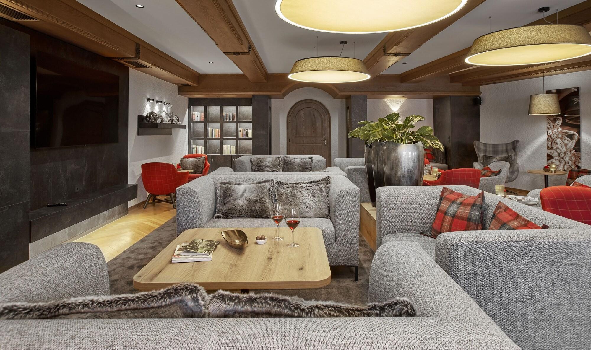 Vista Lobby Hotel Alpenhof