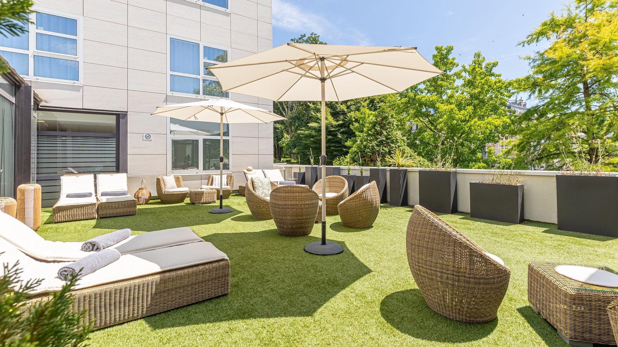 Vista Exterior Golden Tulip Aix les Bains