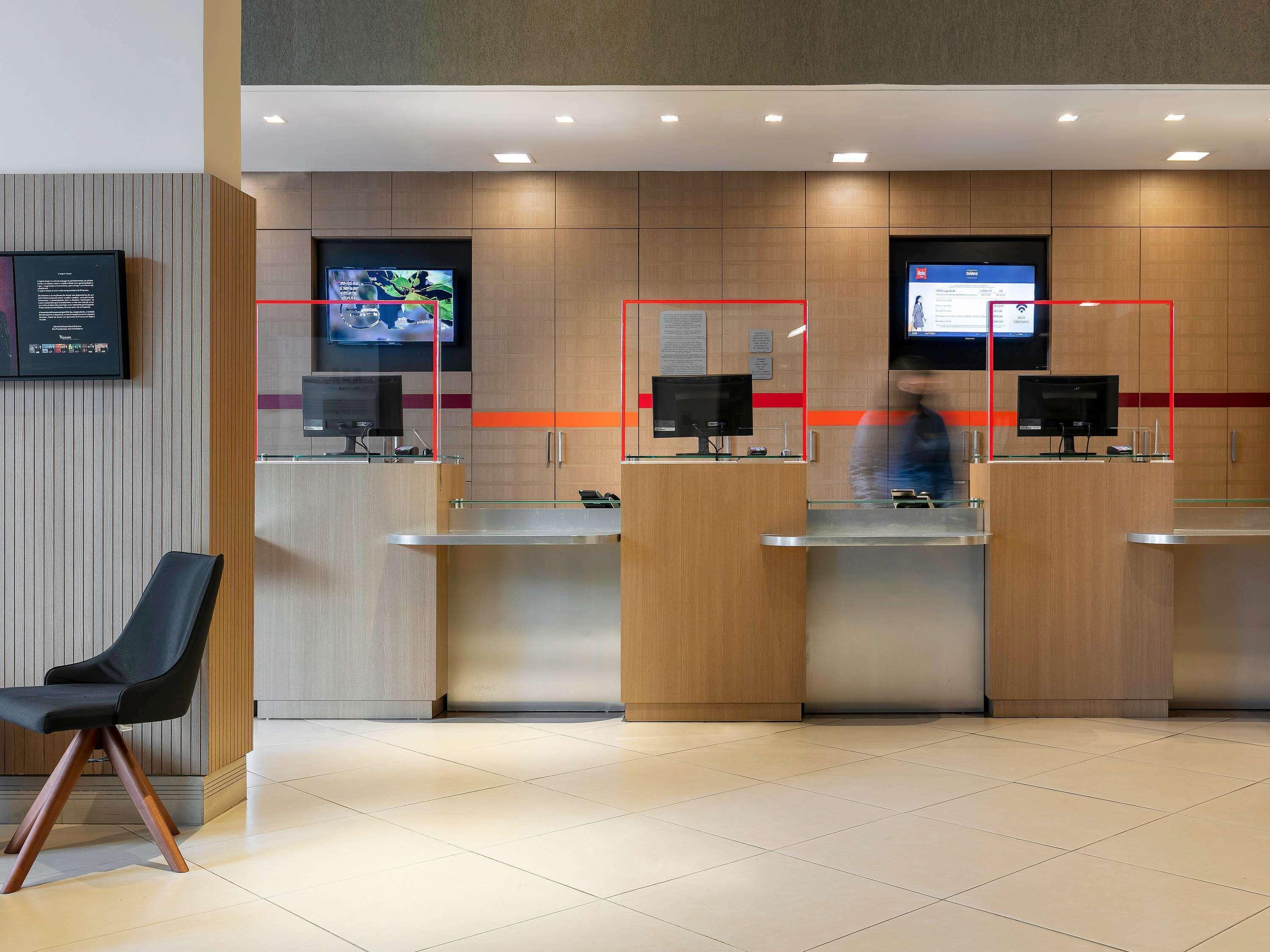 Vista Lobby ibis BH Afonso Pena Savassi