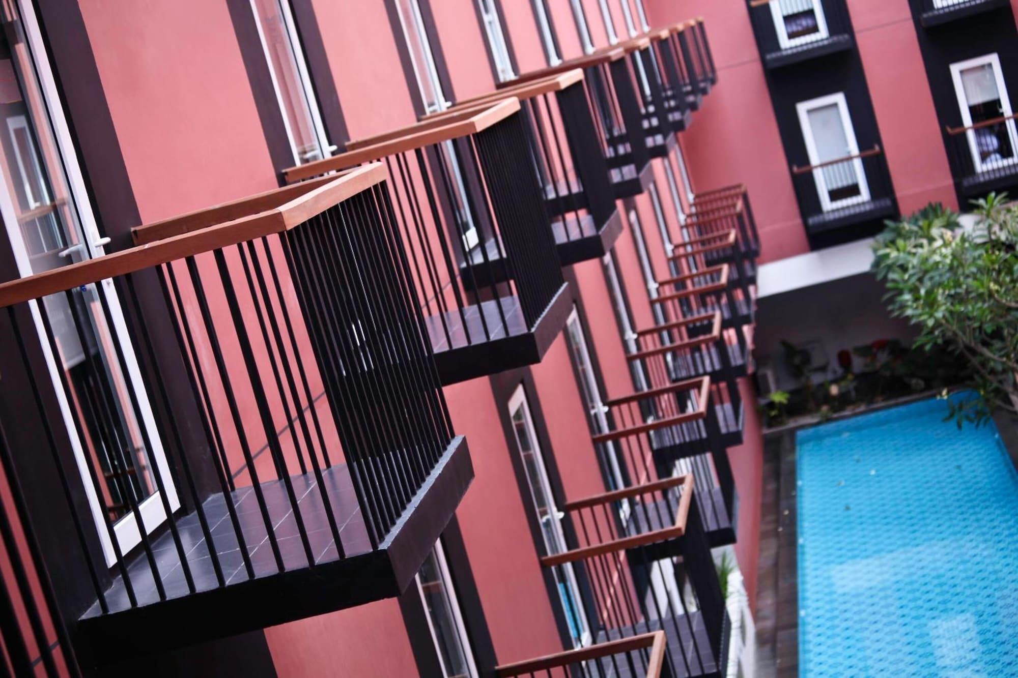 Vista Exterior Amaris Hotel Pratama Nusa Dua