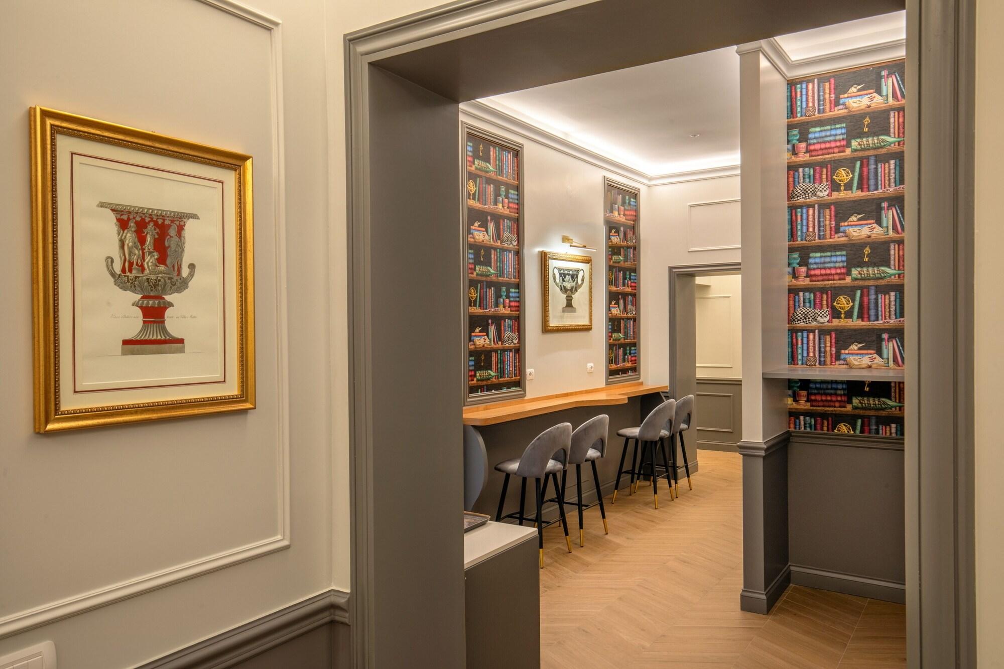 Vista Lobby Porta Castello Suites