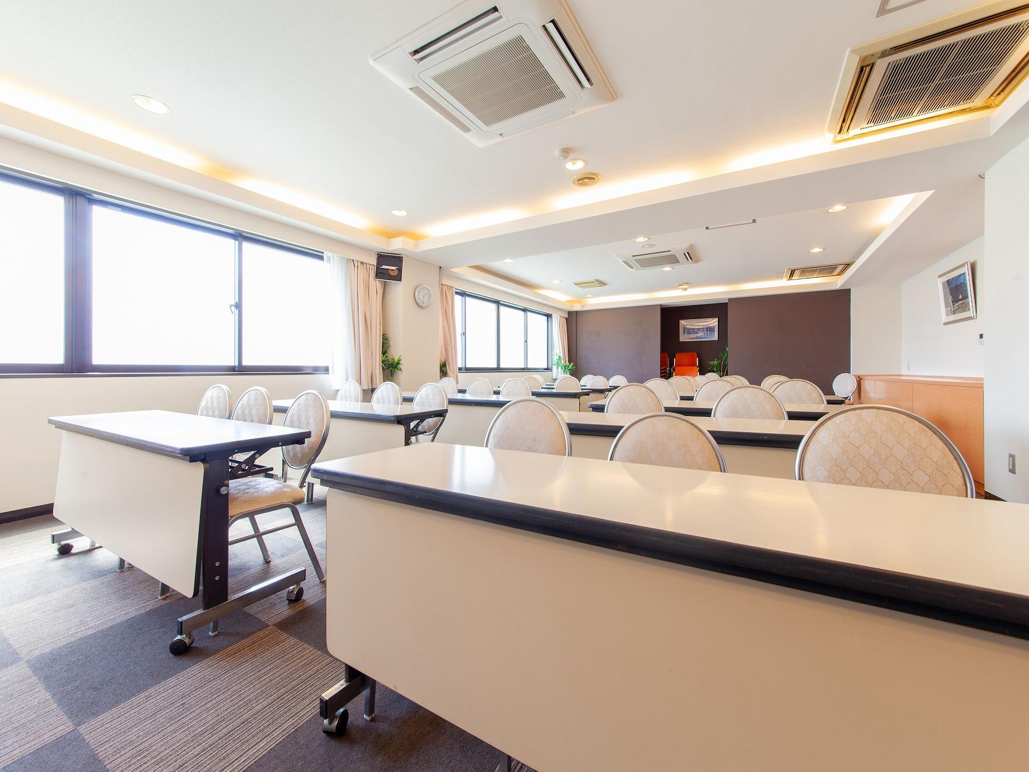 Sala de Reuniones HOTEL LiVEMAX Sagamihara
