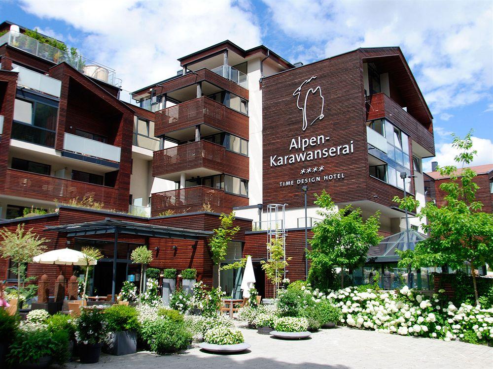 Vista Exterior Alpen Karawanserai Time Design Hotel