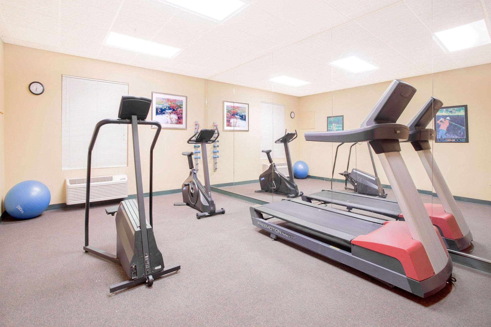Gimnasio Hawthorn Extended Stay by Wyndham Conyers