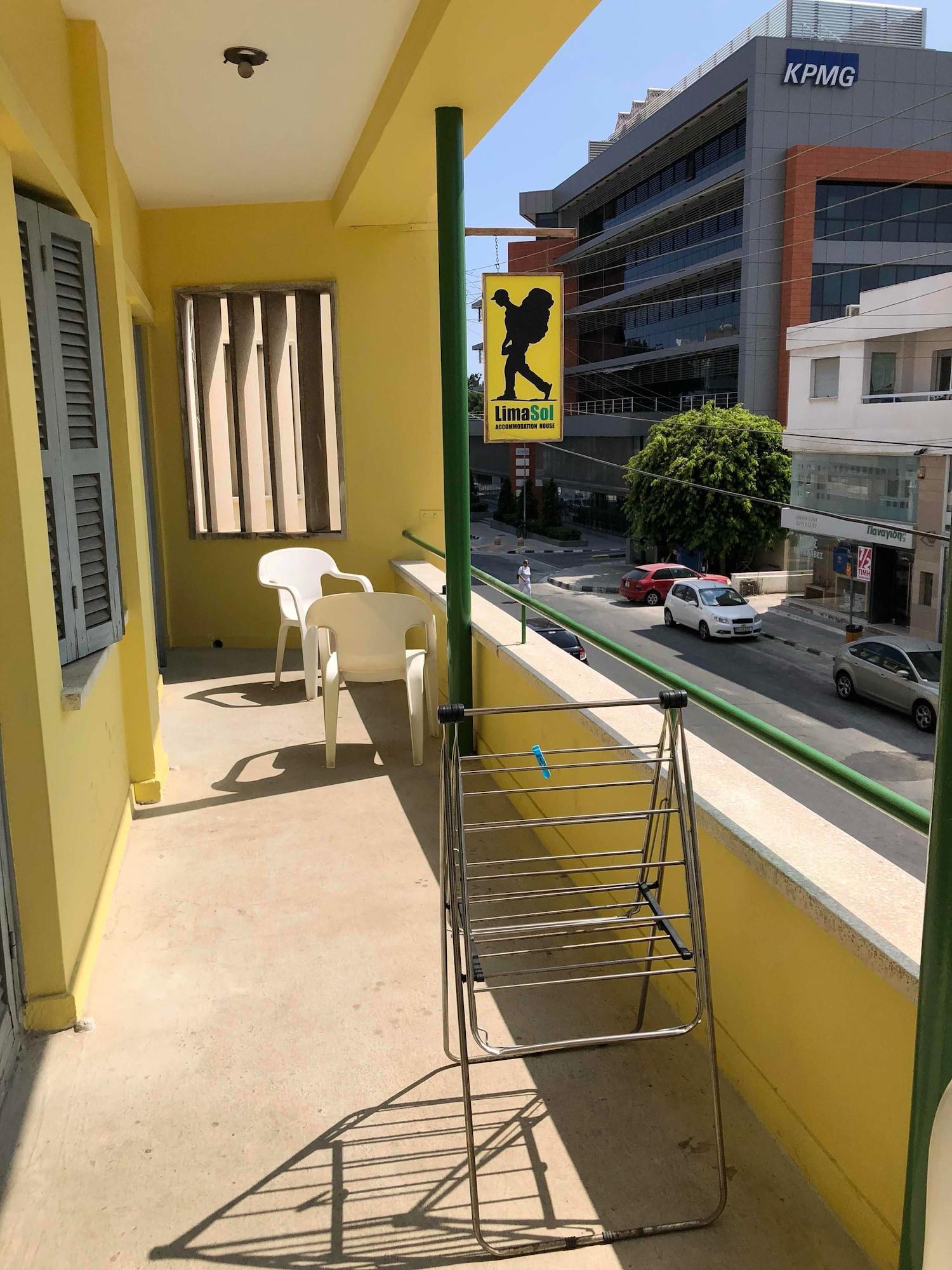 Vista Exterior Lima Sol House - Hostel