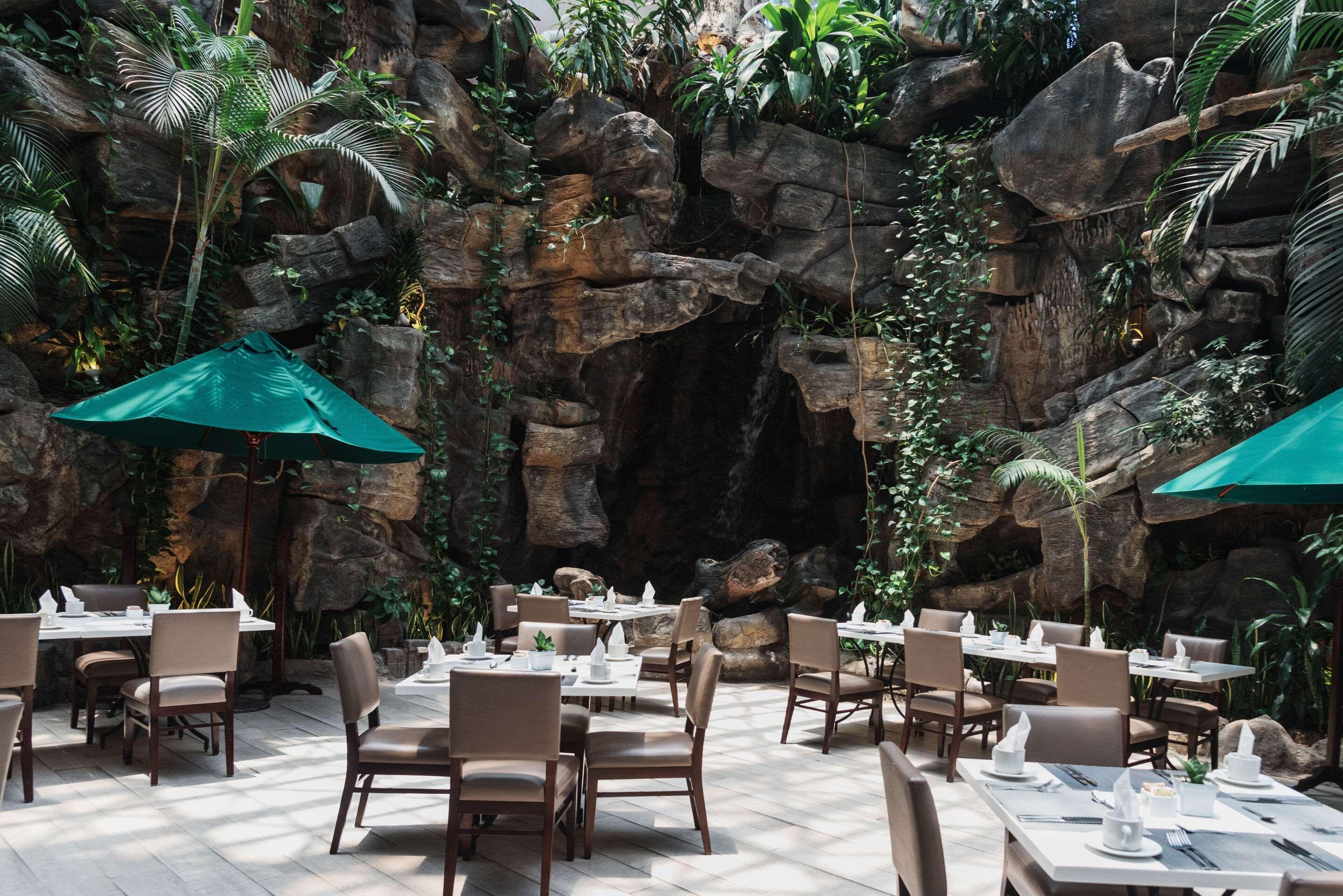 Restaurant Clarion Suites Guatemala City