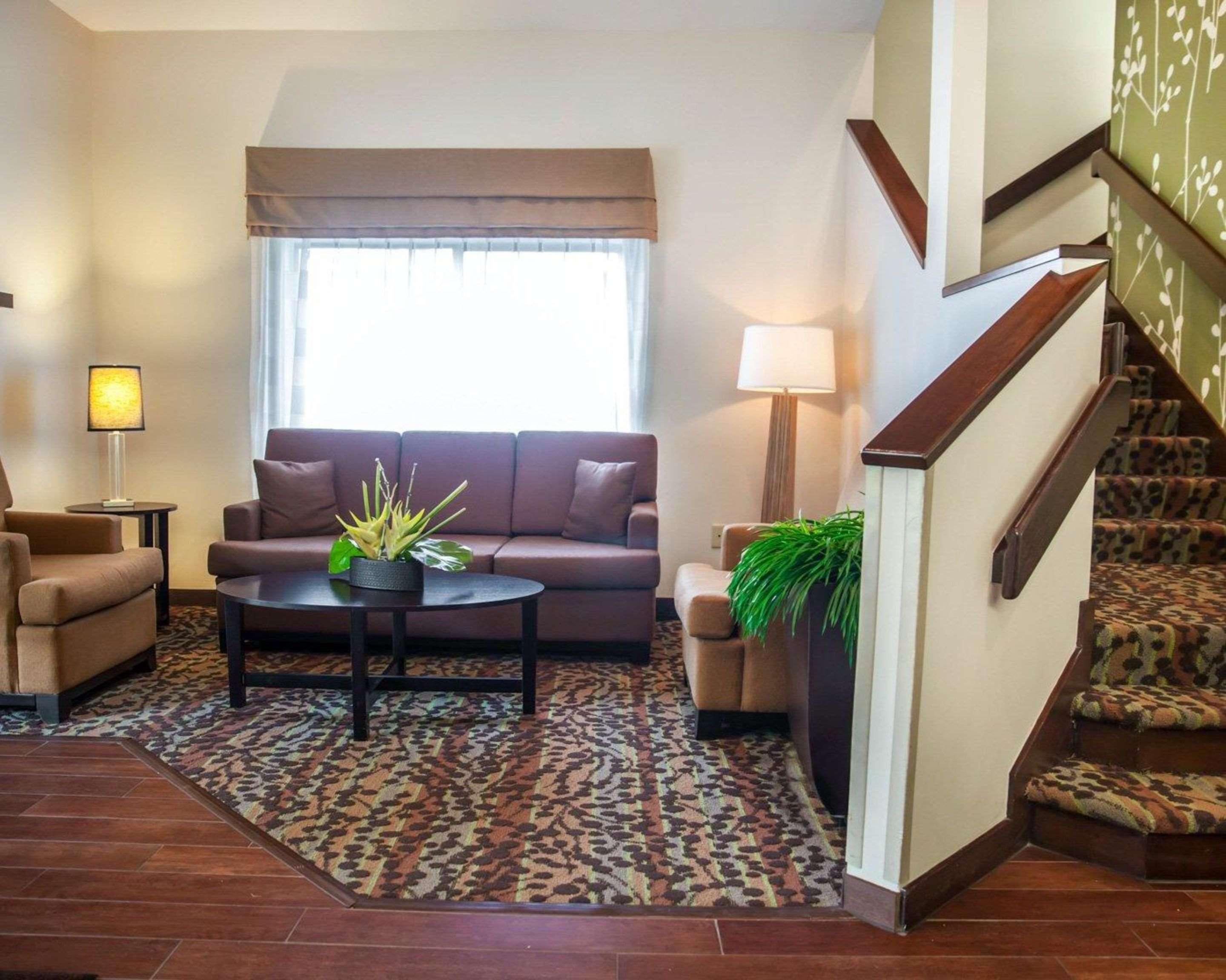 Vista Lobby Sleep Inn Rockville