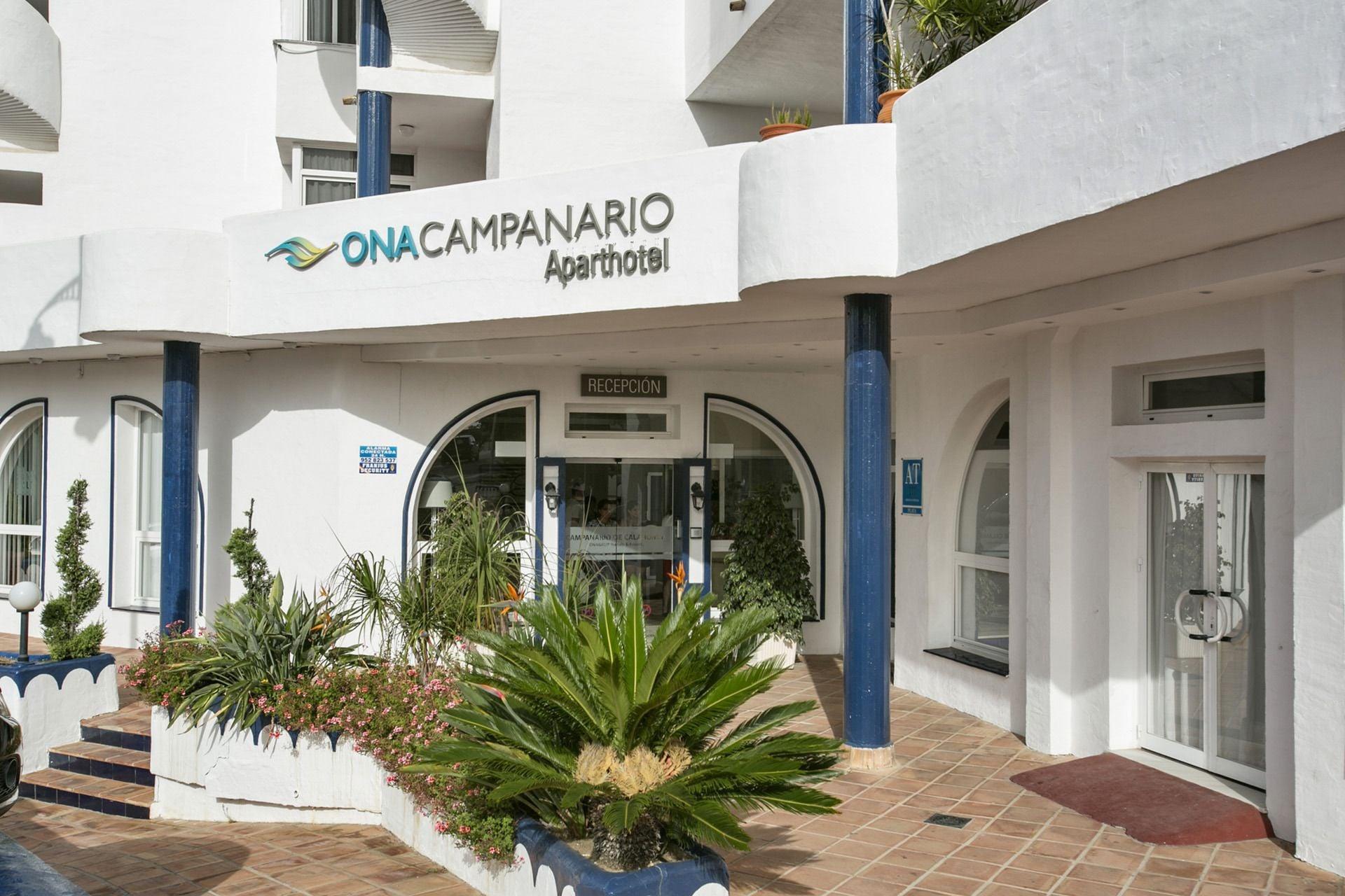 Vista Exterior Apartamentos Ona Campanario