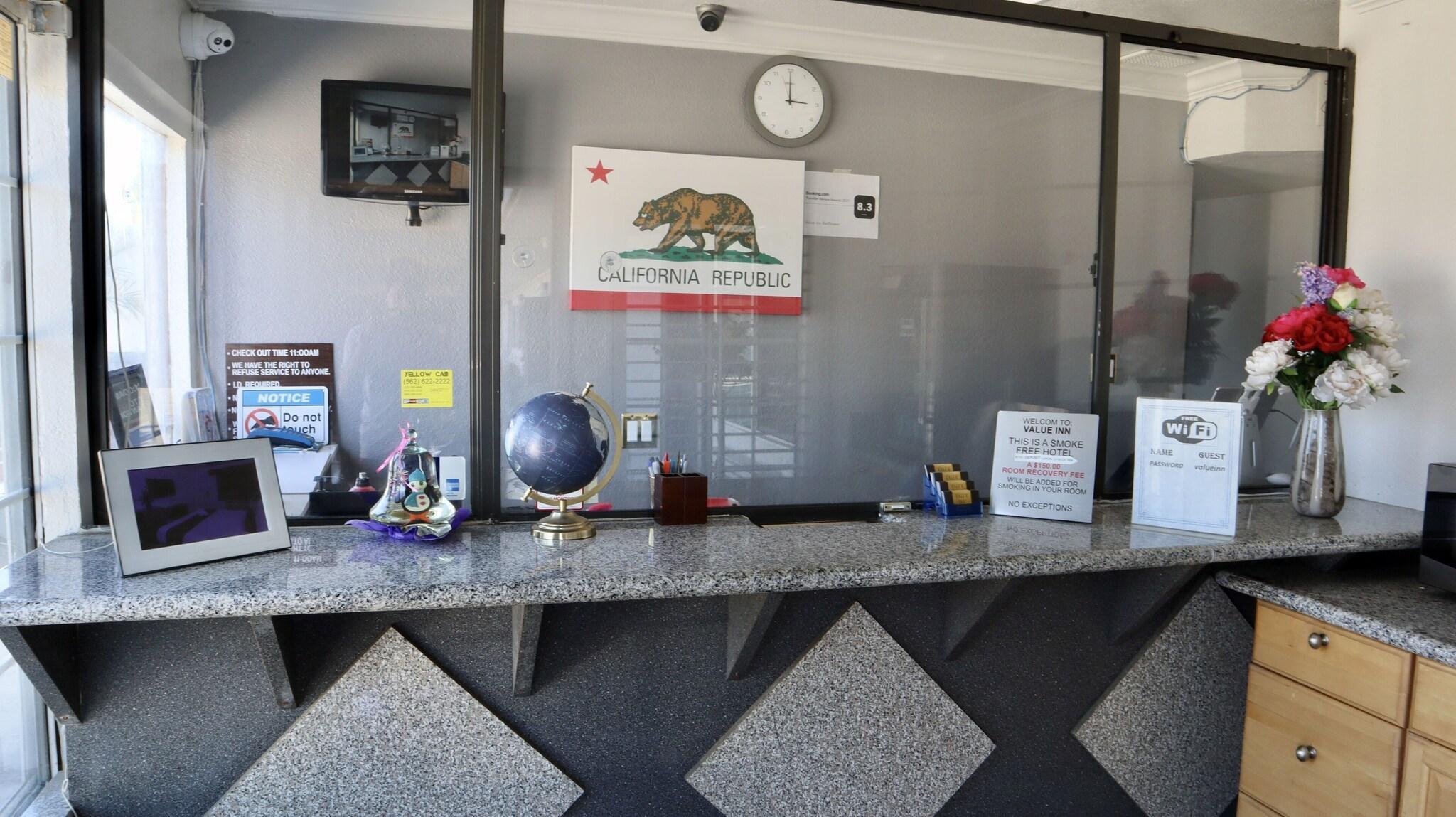 Vista Lobby Value Inn Bellflower