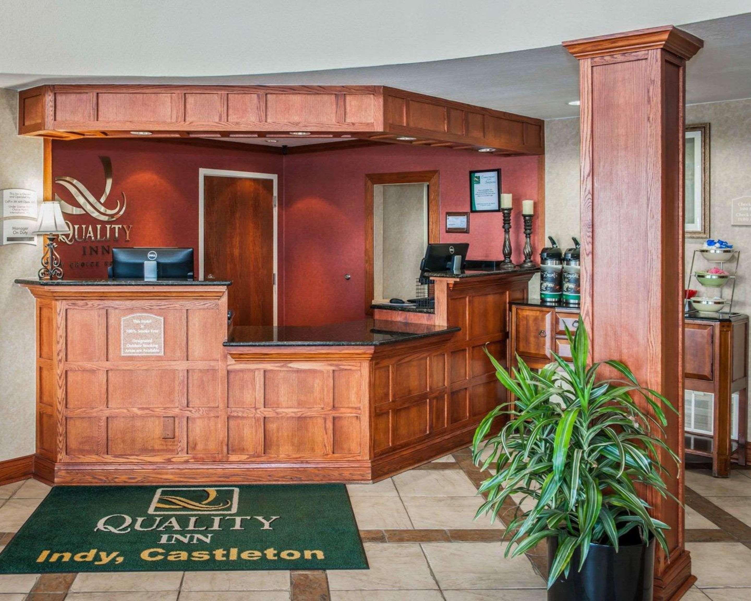 Vista Lobby Quality Inn Indy Castleton
