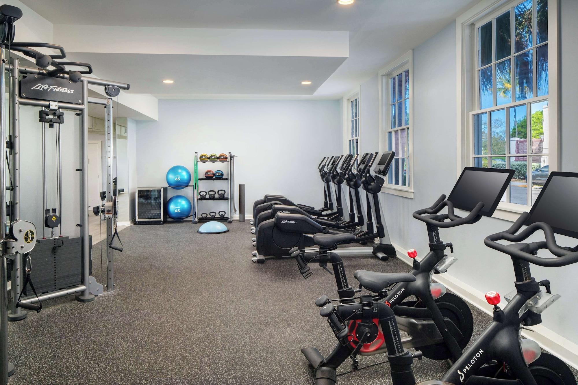 Gimnasio Casa Marina Key West, Curio Collection by Hilton