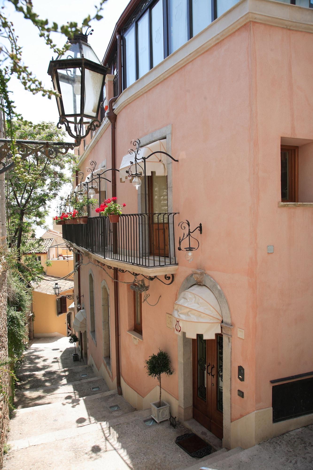 Vista Exterior Casa Turchetti - Taormina