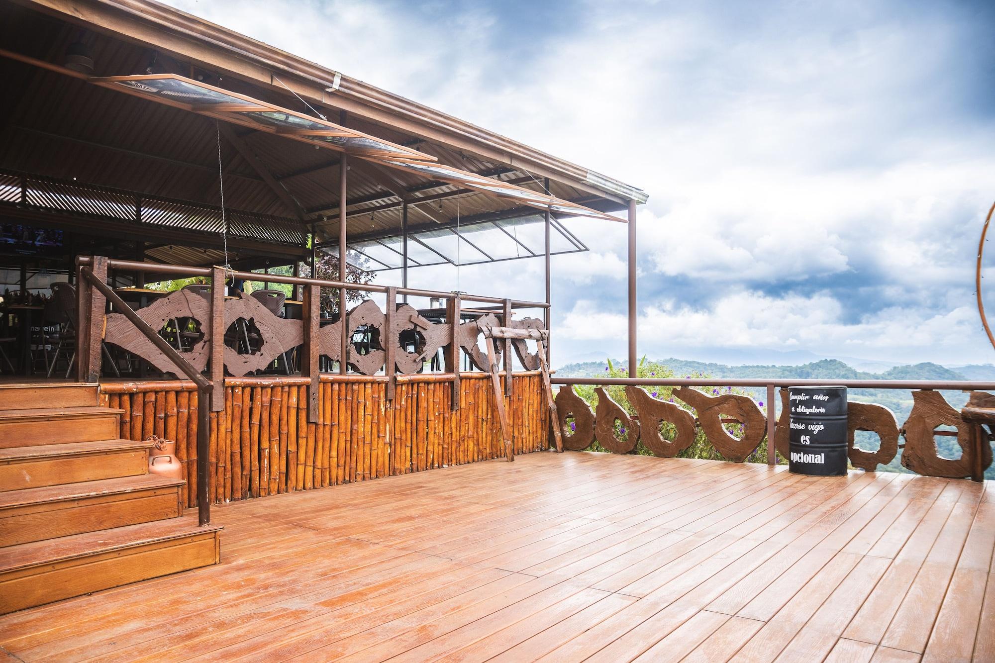 Vista Exterior Pacuare Mountain Lodge