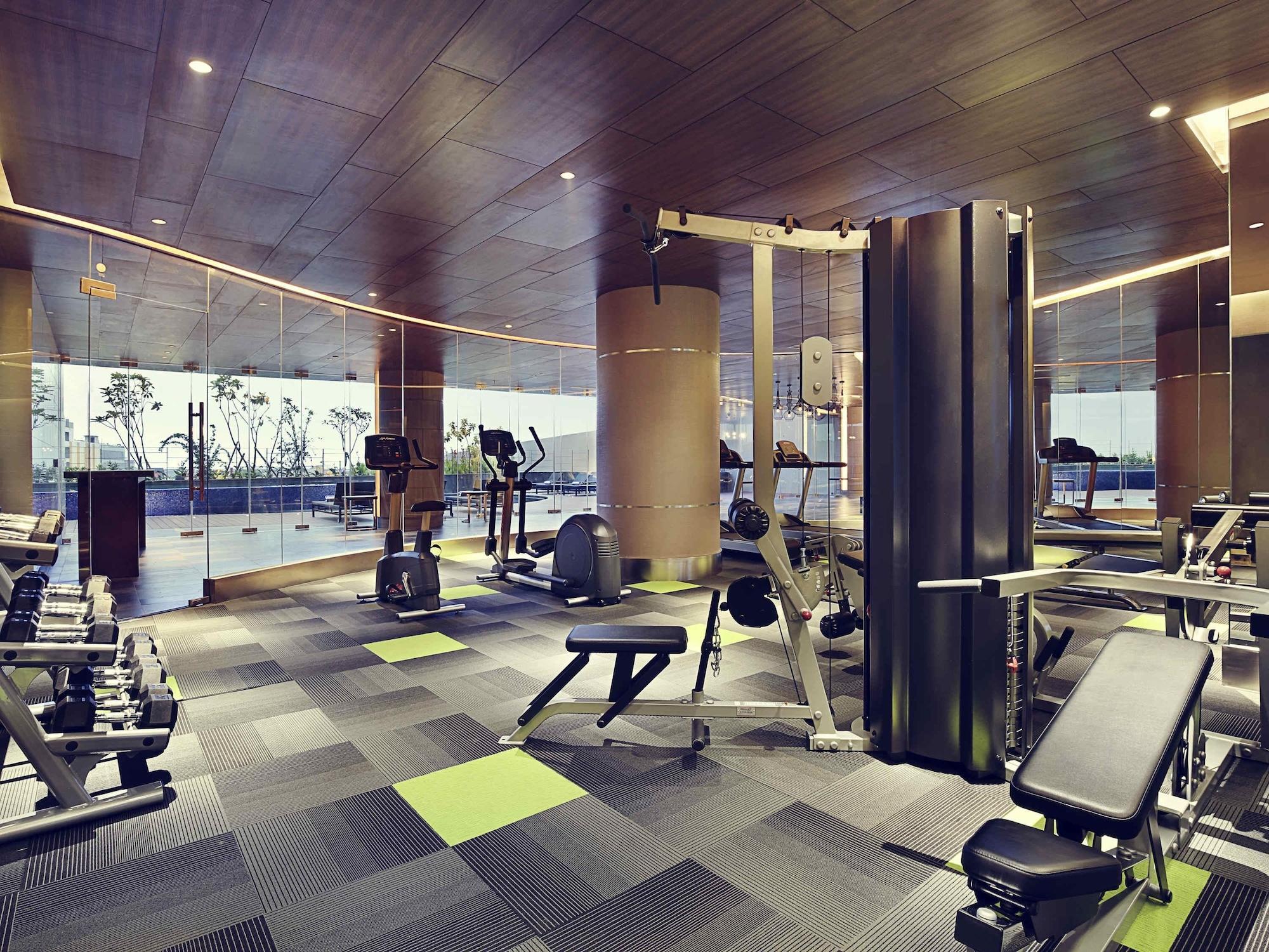 Gimnasio Mercure Karawang