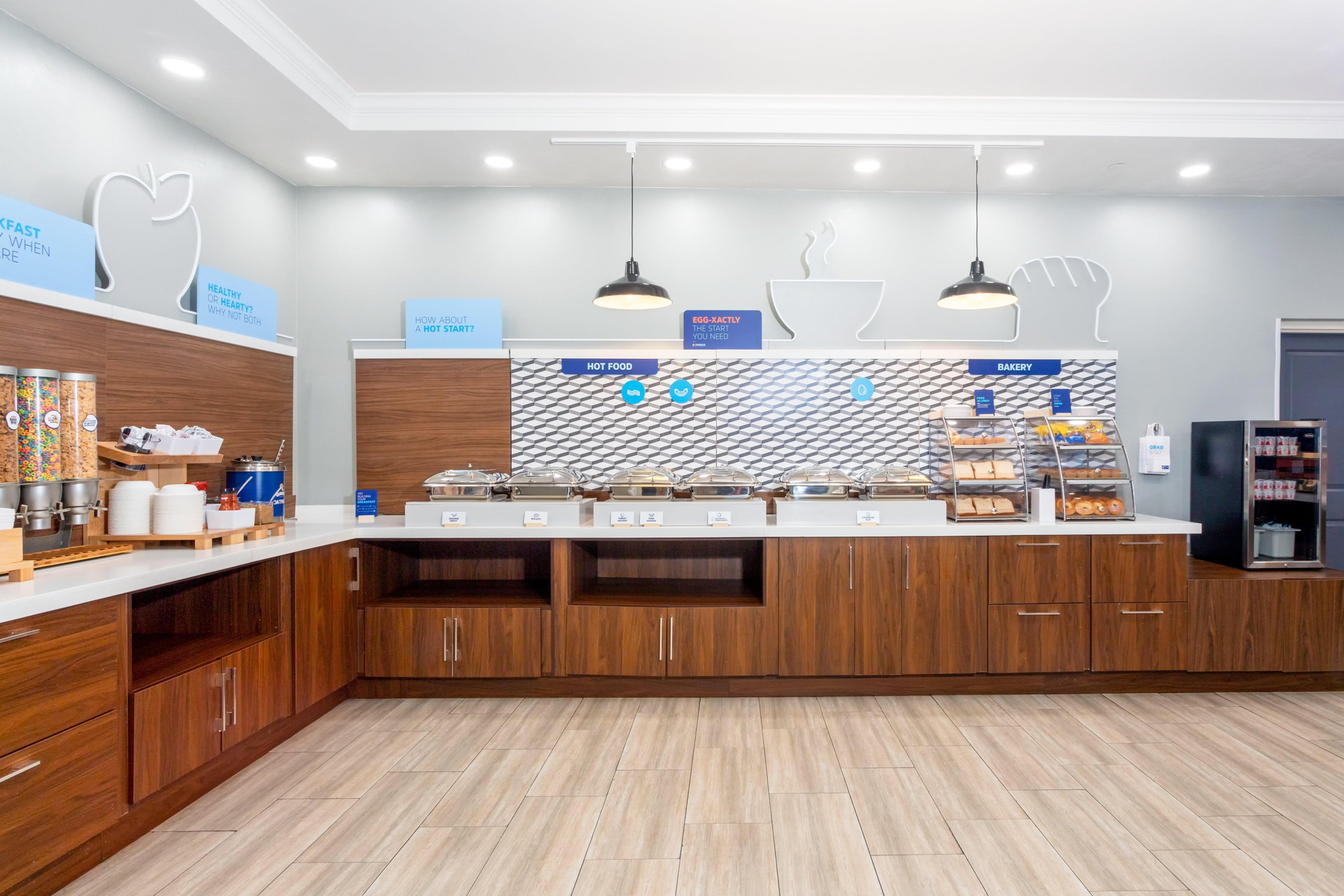 Restaurant Holiday Inn Express & Suites, International Drive by IHG