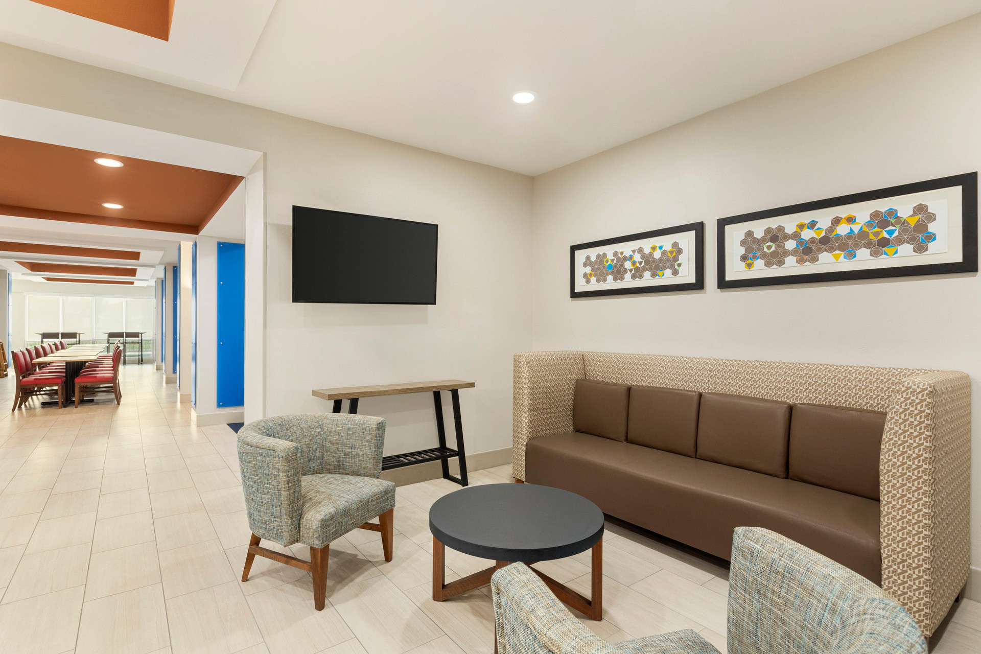 Vista Exterior Holiday Inn Express and Suites Ft Myers East The F