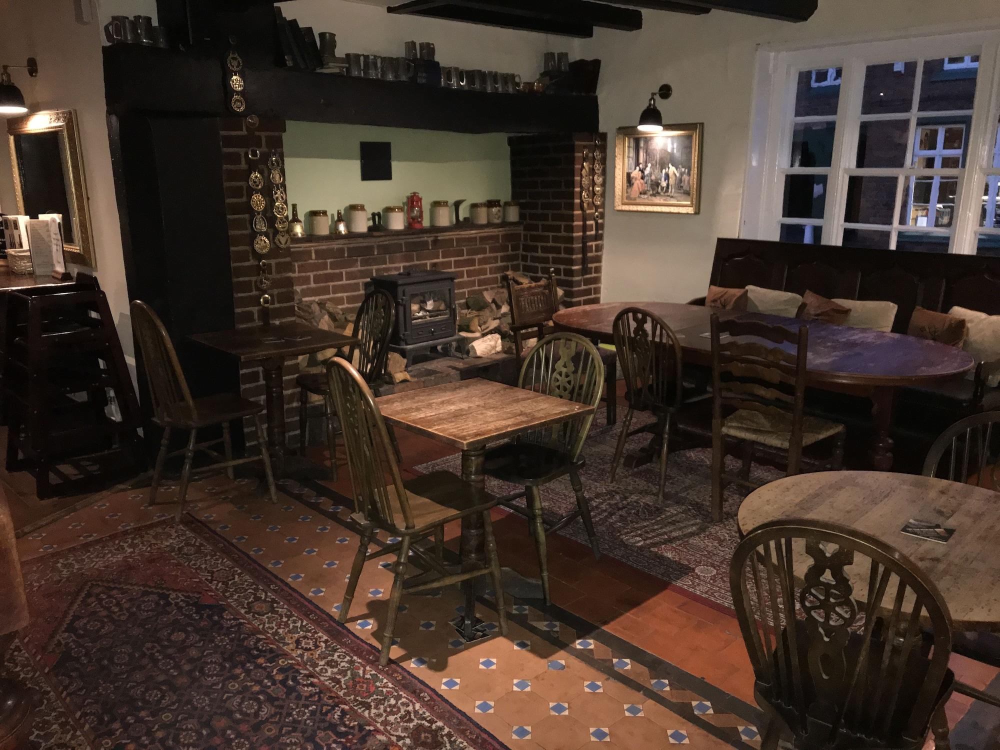 Restaurant The Kings Arms Hotel