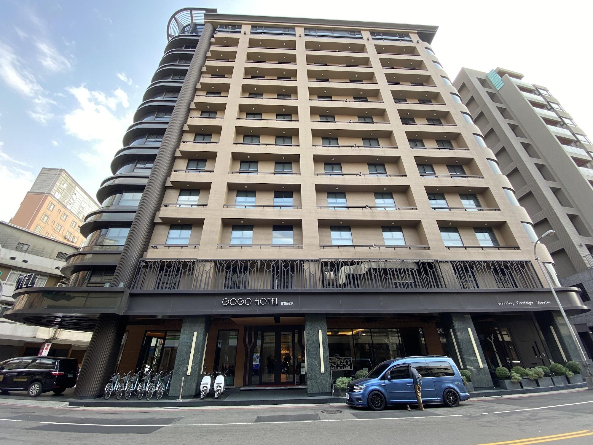 Vista Exterior GOGO HOTEL 38