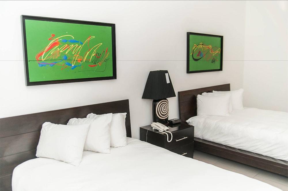 Vista Exterior Hotel Galerias Hn