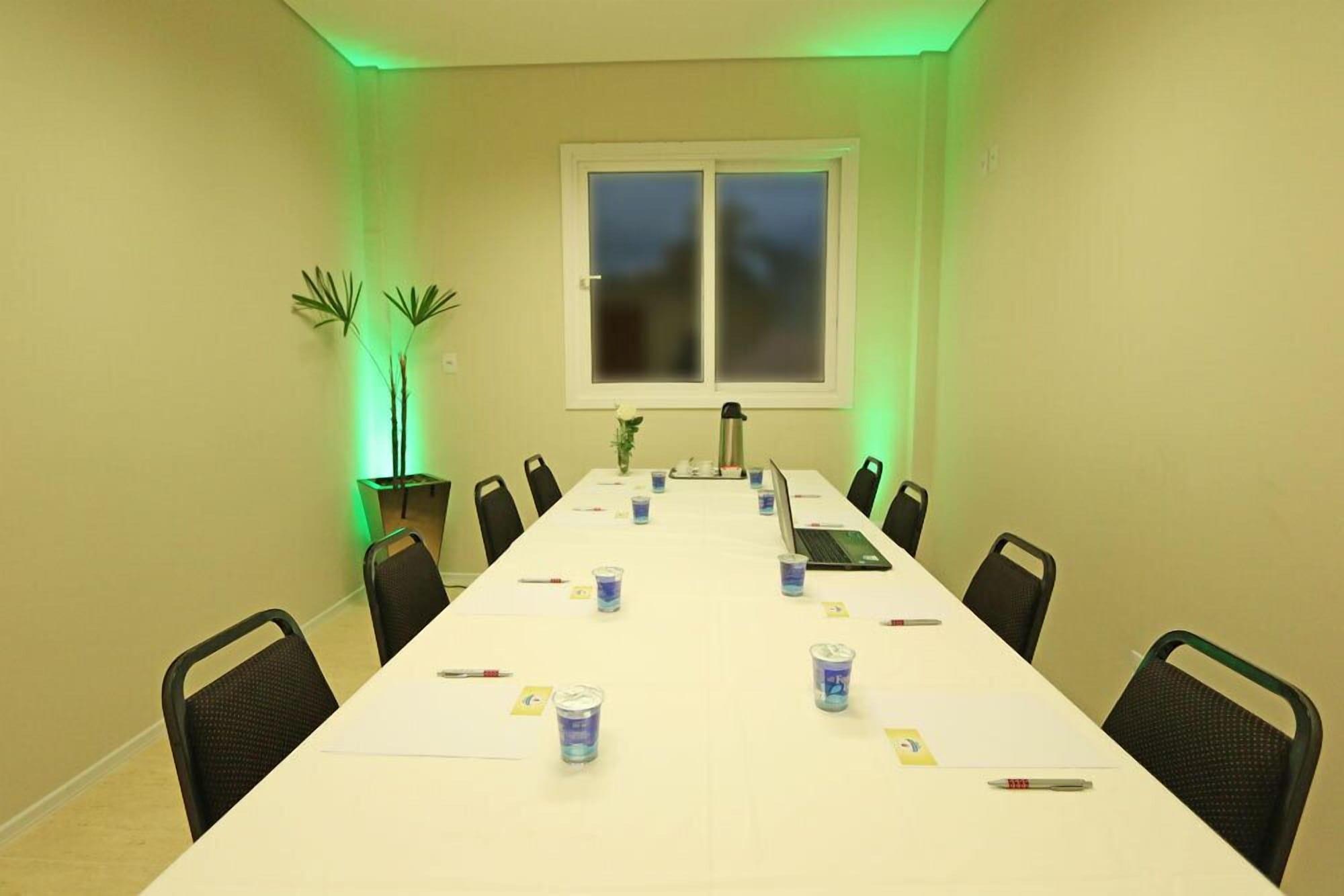 Sala de Reuniones Hotel Ville House Premium