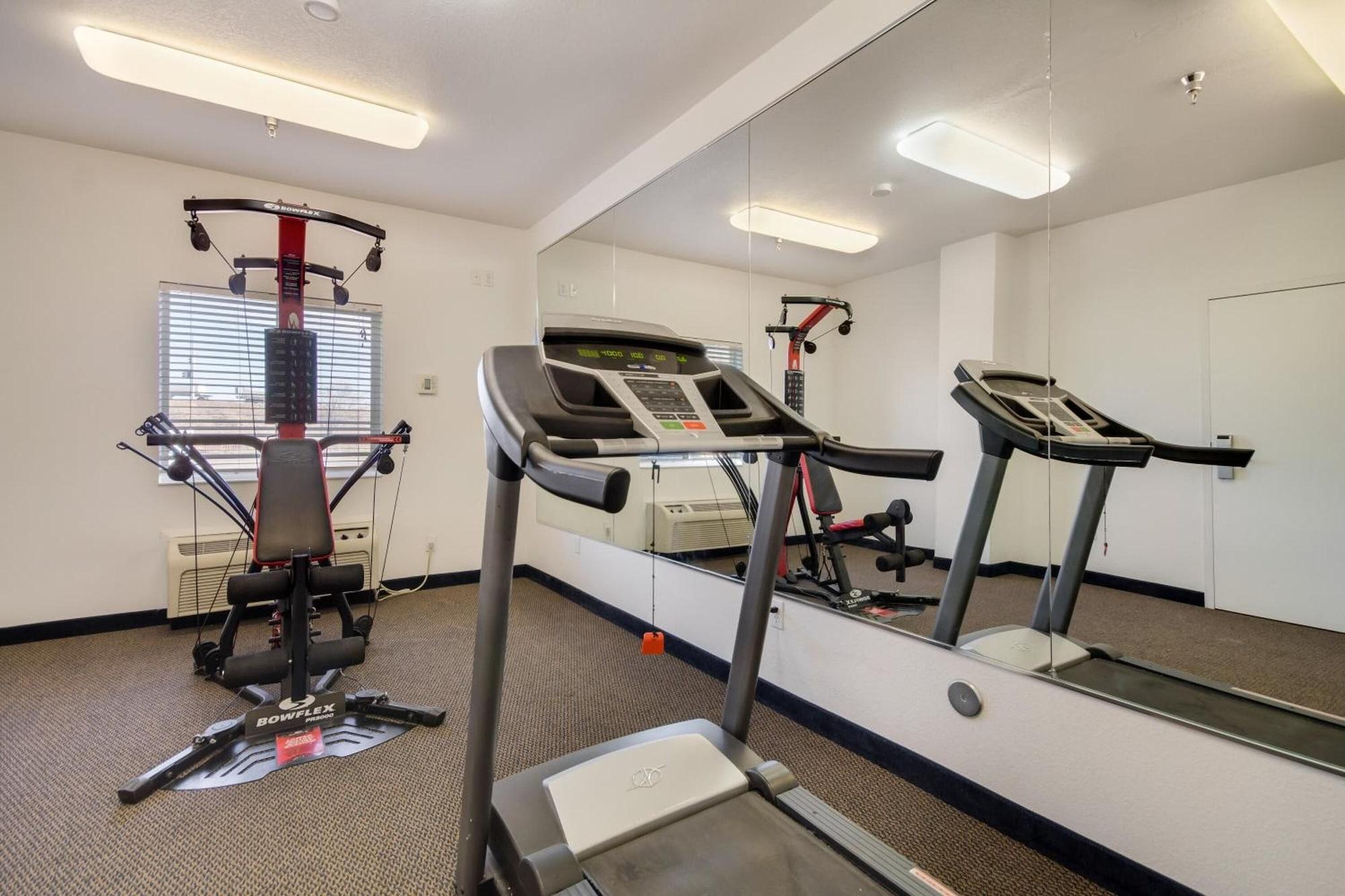 Gimnasio Motel 6 Lemoore, CA