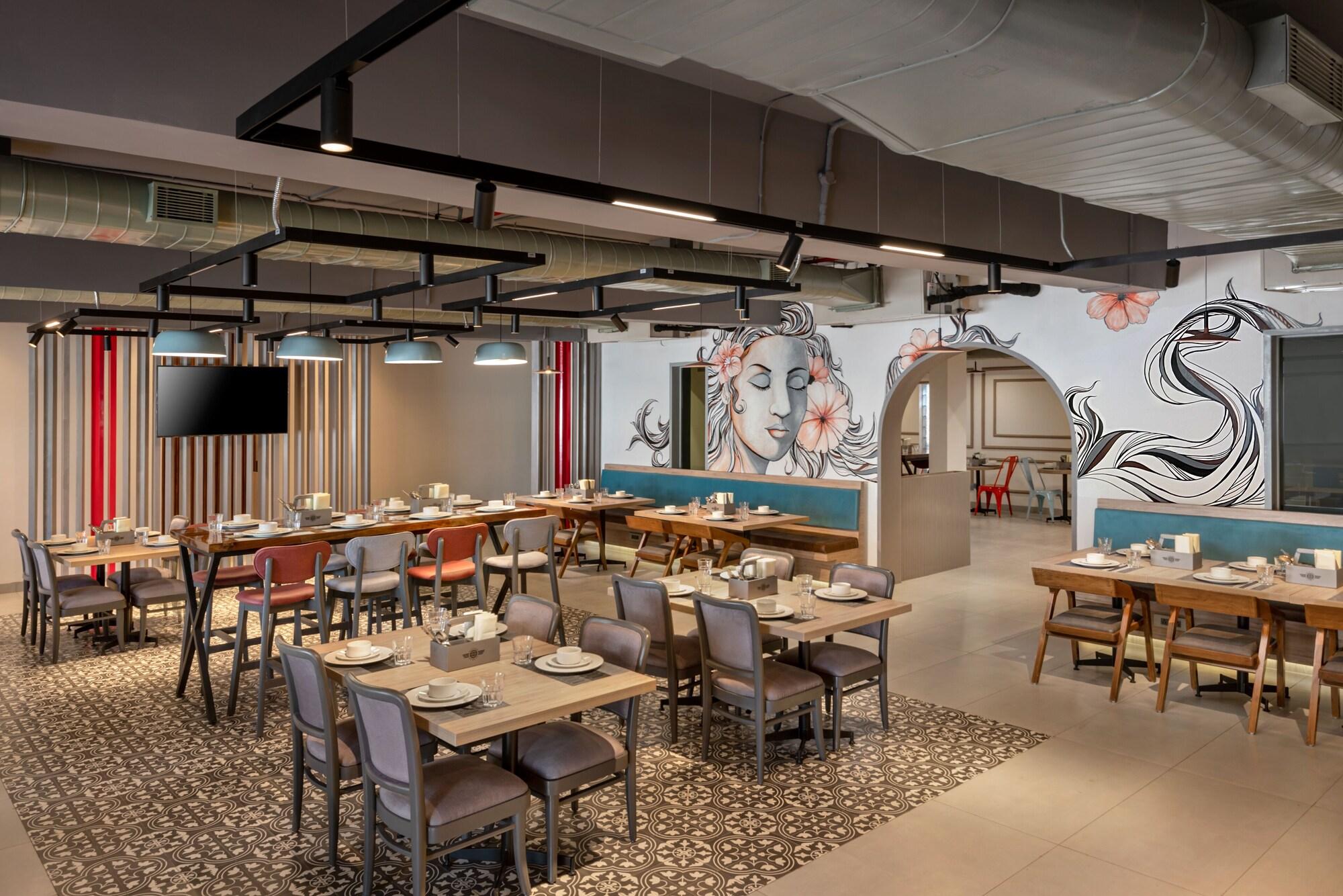 Restaurant Hyatt Place Candolim GOA
