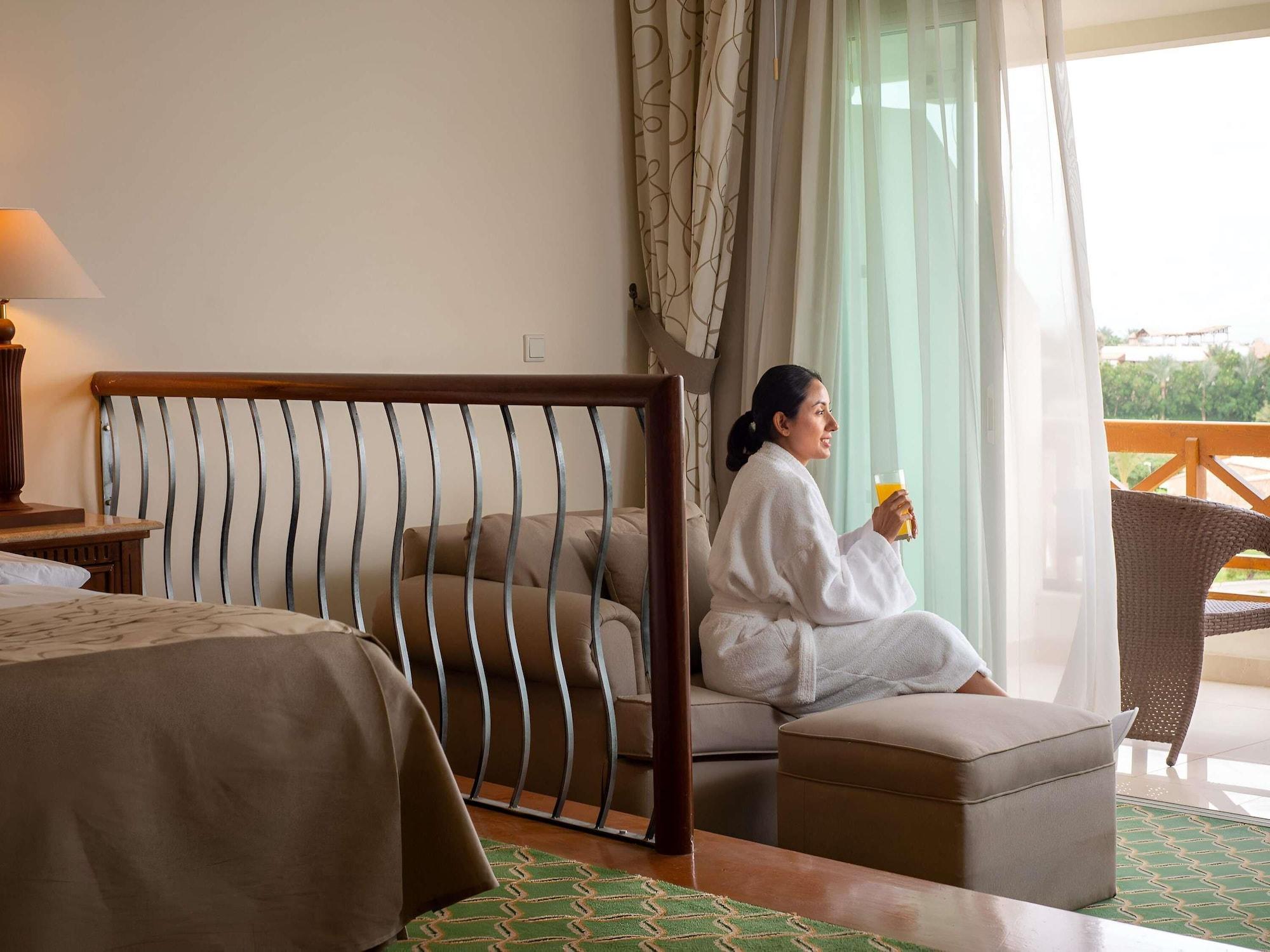 Habitación Mövenpick Resort Taba