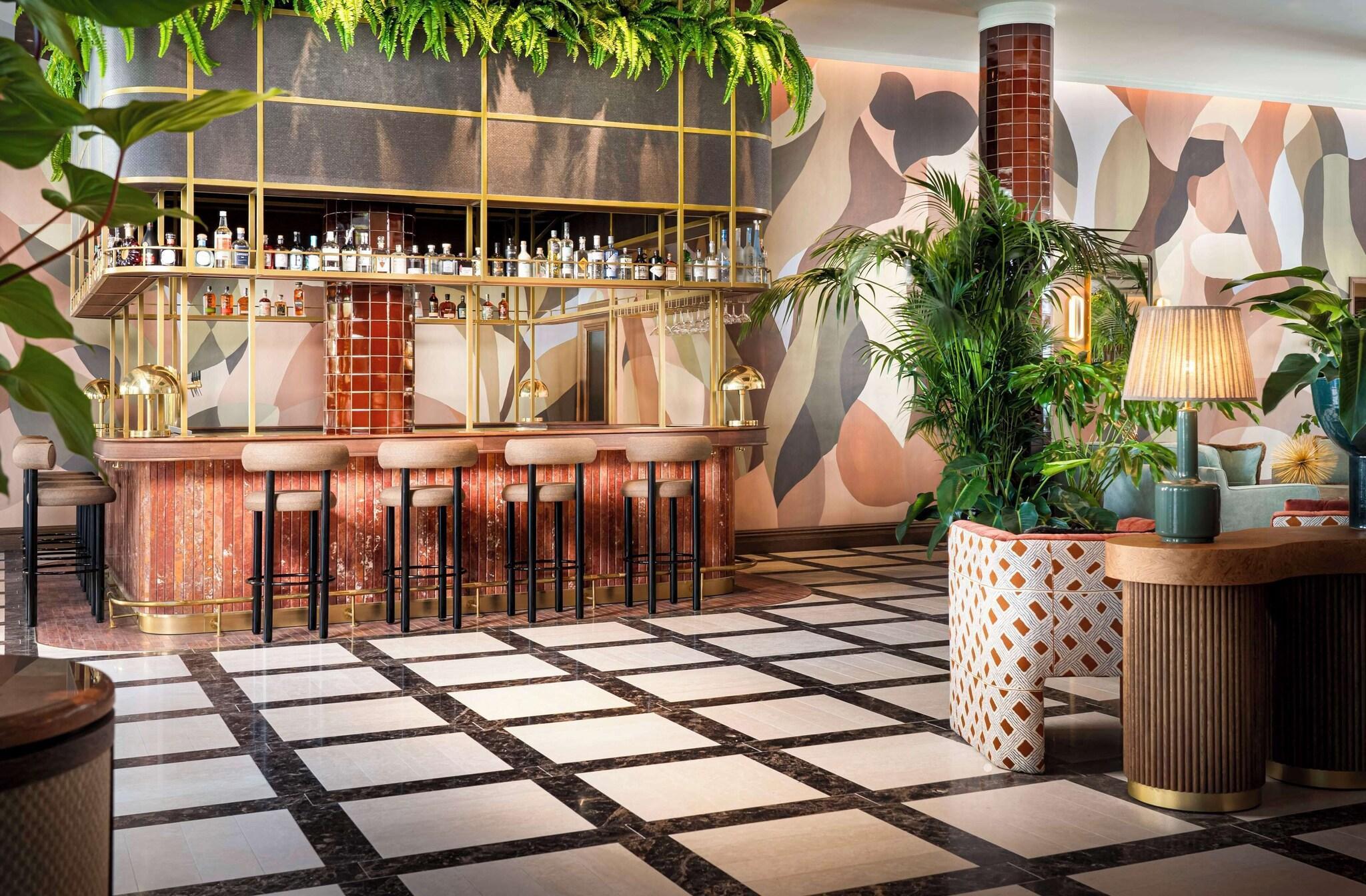 Bar/Salón Brunfels Hotel, in the Unbound Collection by Hyatt