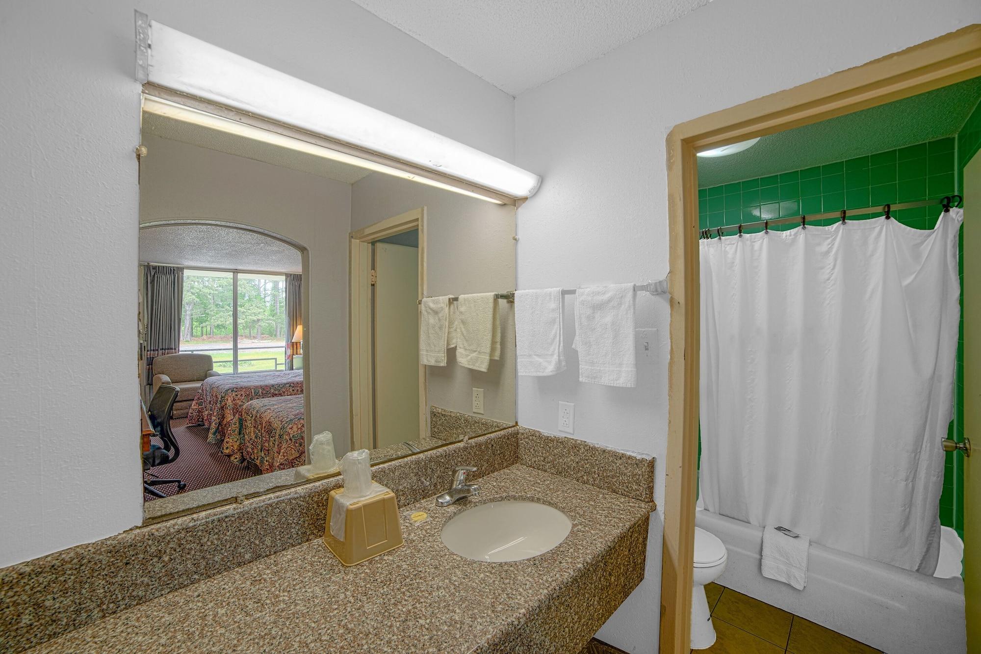 Equipamiento de Habitación Masters Inn Selma/Smithfield I-95 By OYO