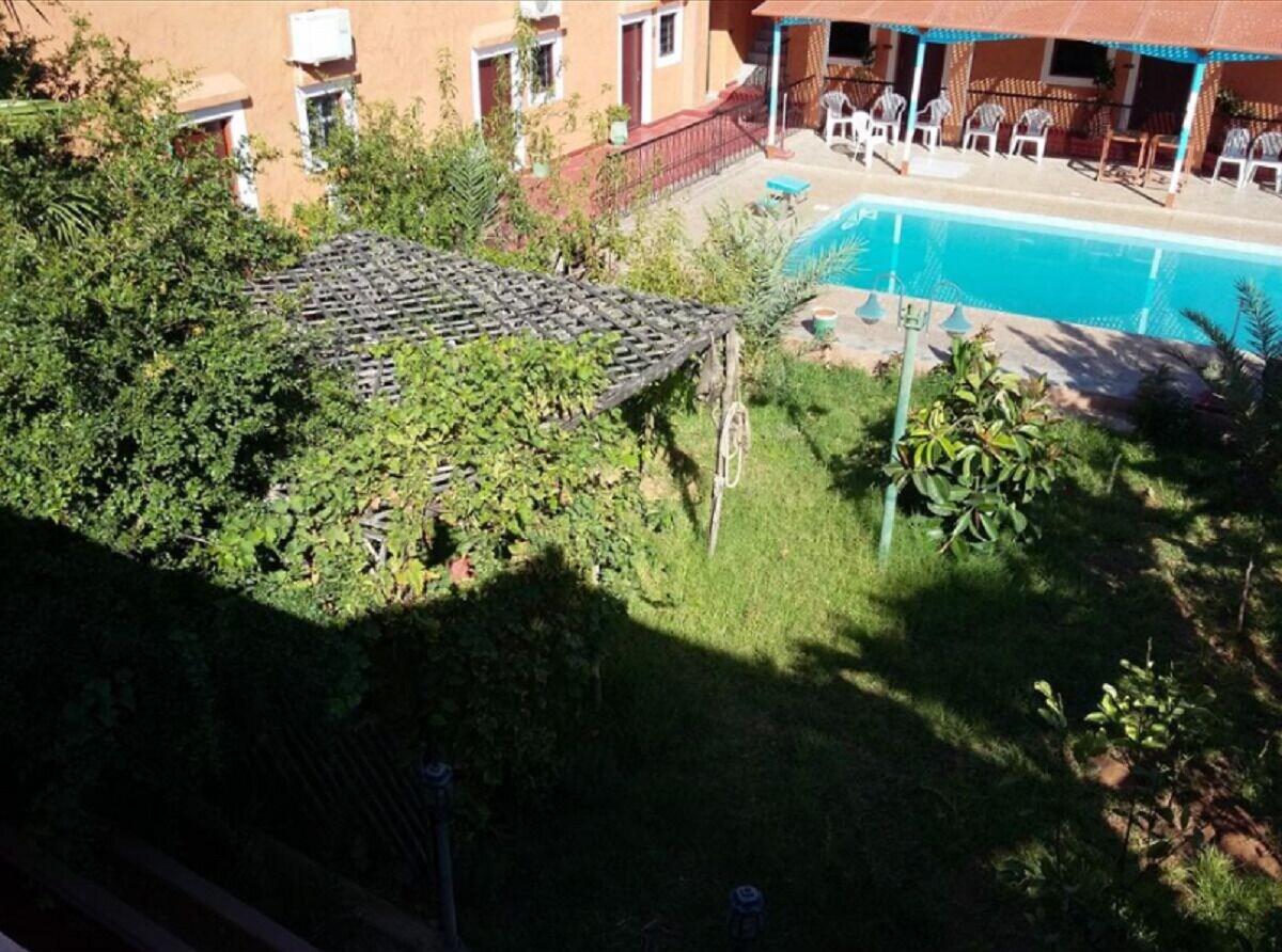 Vista Piscina Hôtel L'Arganier D'Ammelne