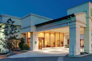 Alojamiento - Ramada by Wyndham Fairfield NJ