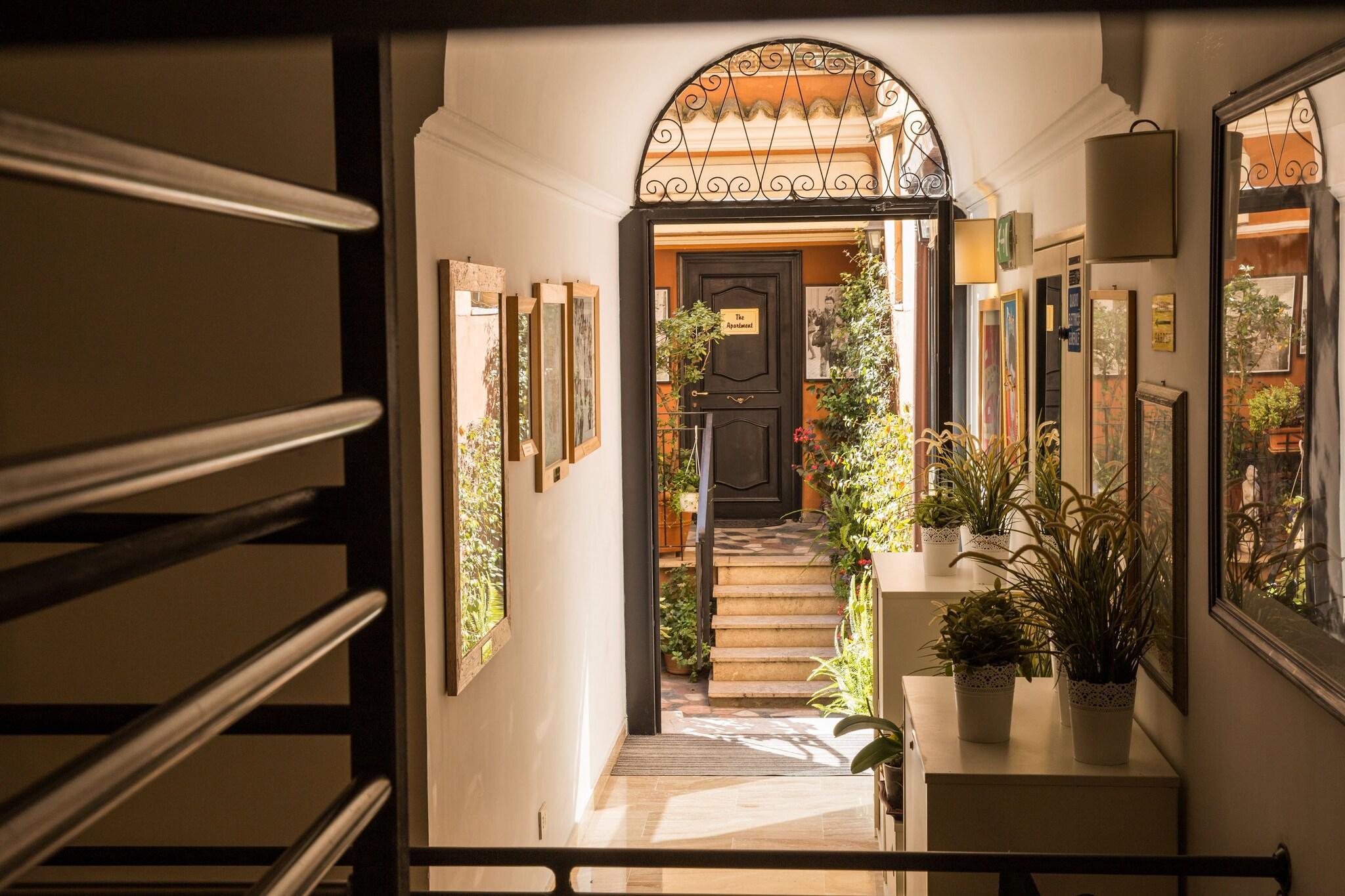 Vista Lobby Hotel Modigliani