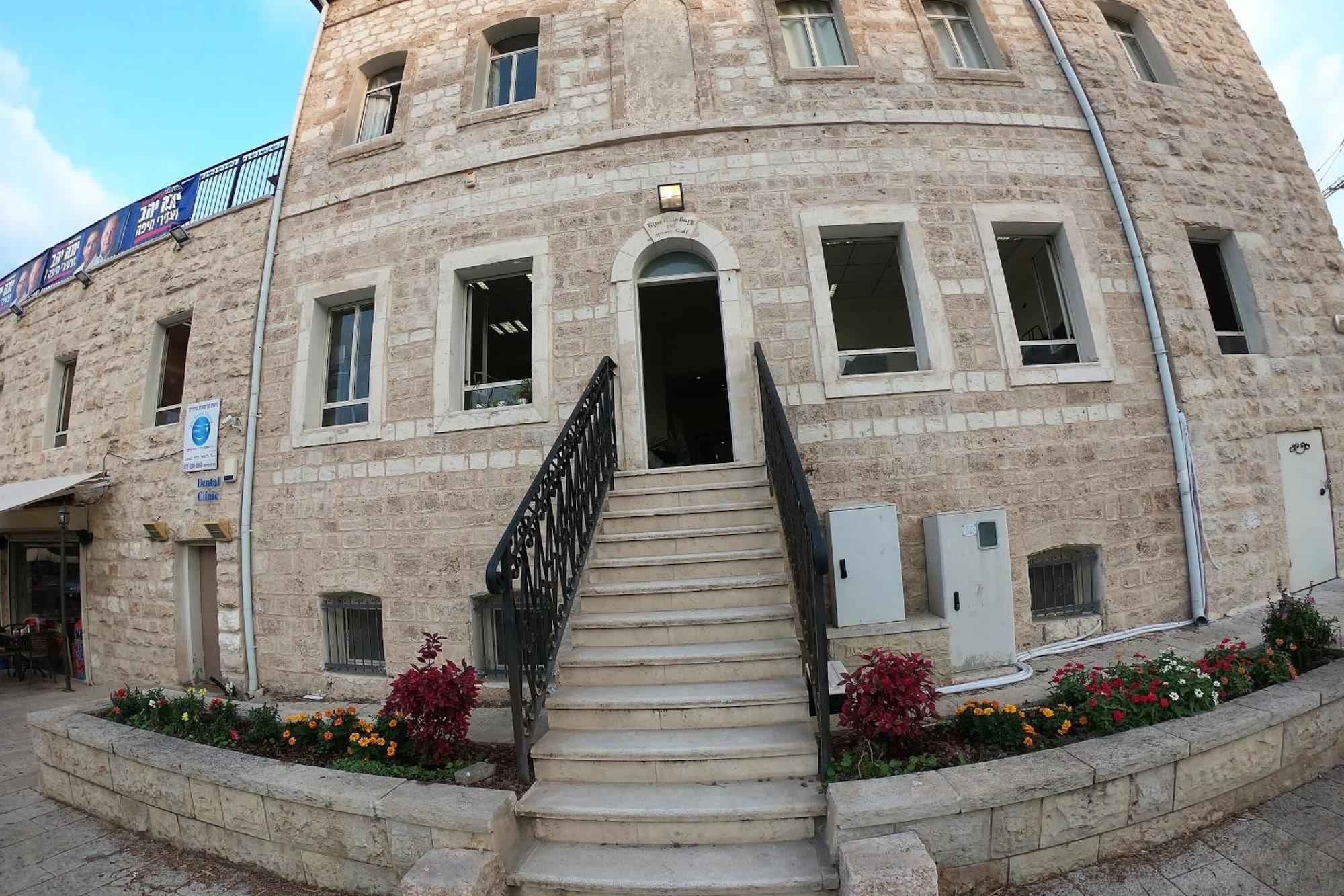 Vista Exterior Haifa Hostel