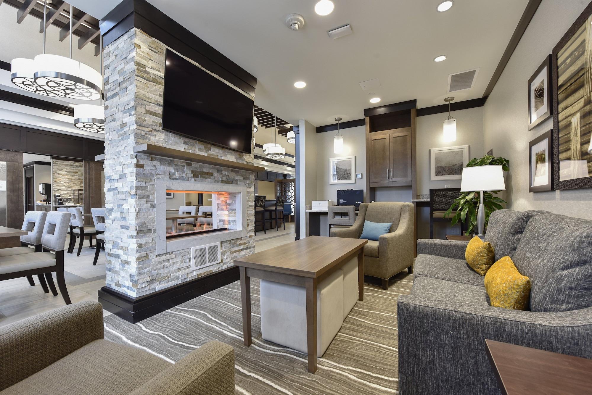 Vista Lobby Staybridge Suites Waterloo - St. Jacobs Area by IHG