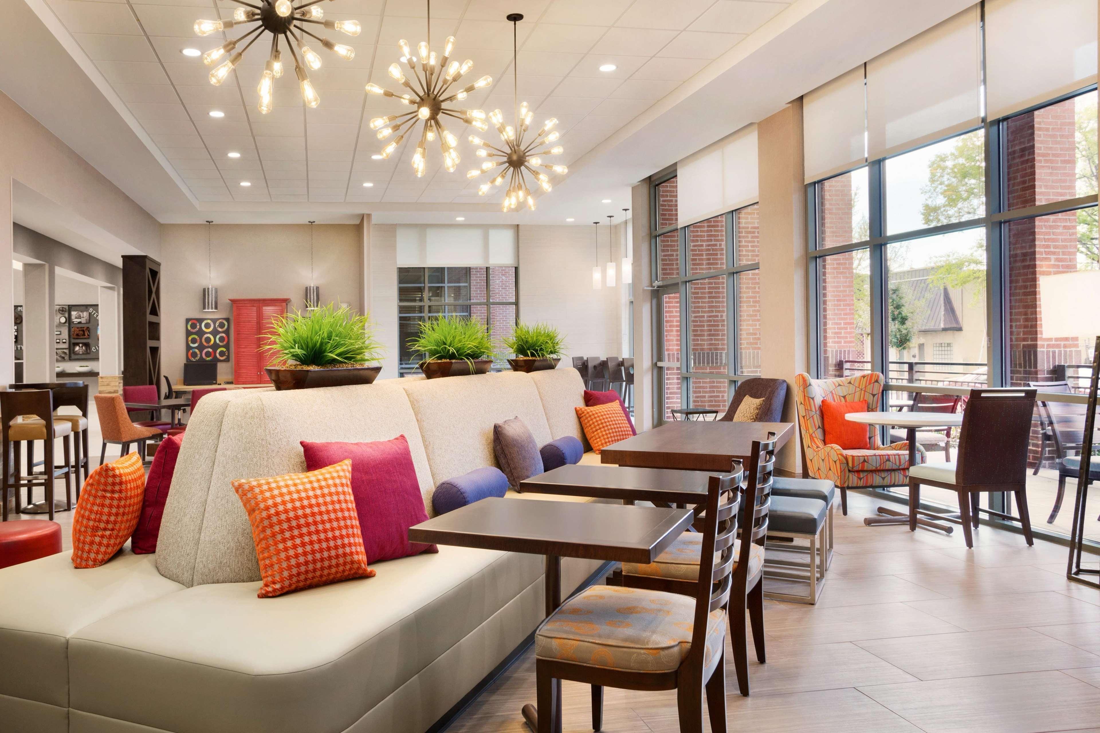 Restaurant Home2 Suites by Hilton Birmingham Downtown