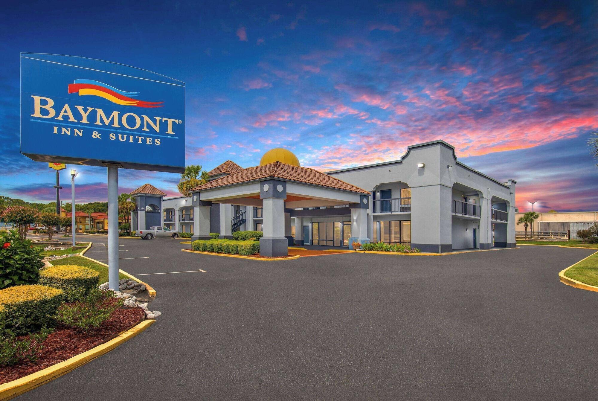 Varios Baymont by Wyndham Mobile/Tillmans Corner