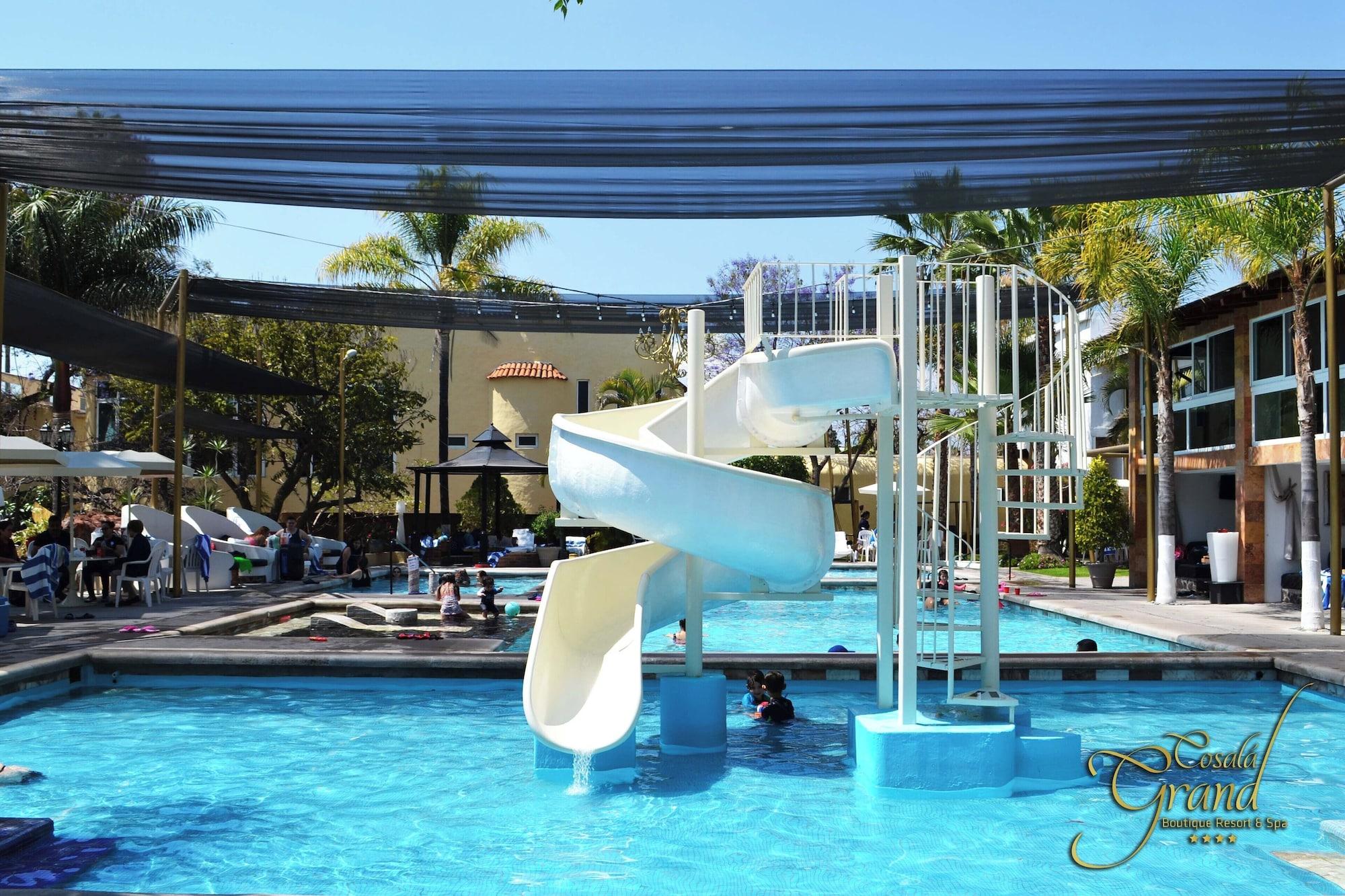 Vista Piscina Cosalá Grand