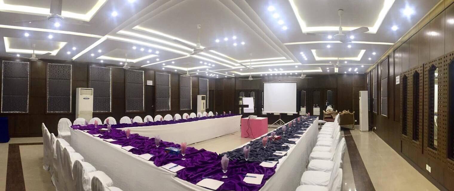 Centro de Negocios Hotel Sindbad